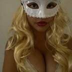 Lisa Raven