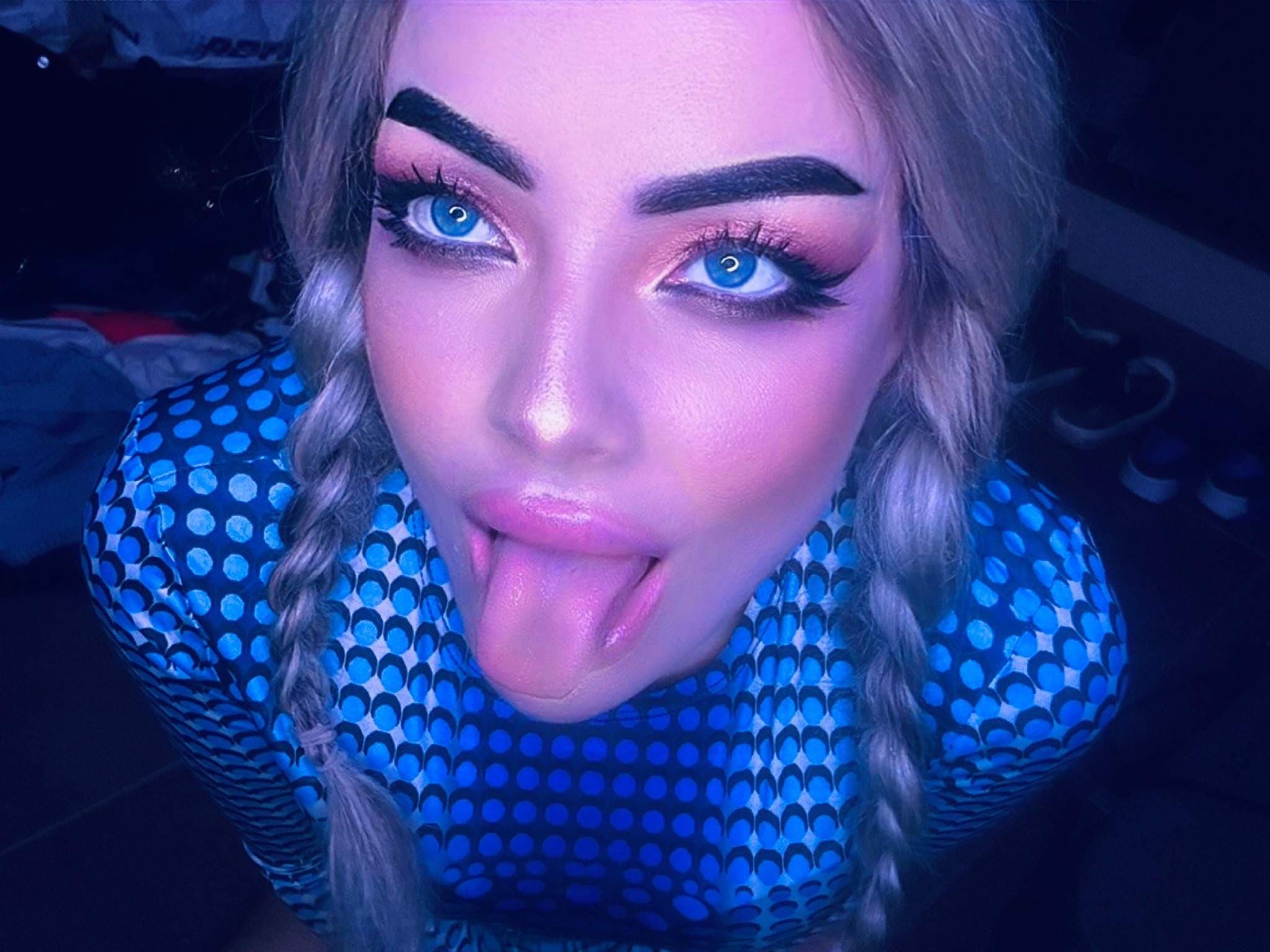 QueenAleksaGrey