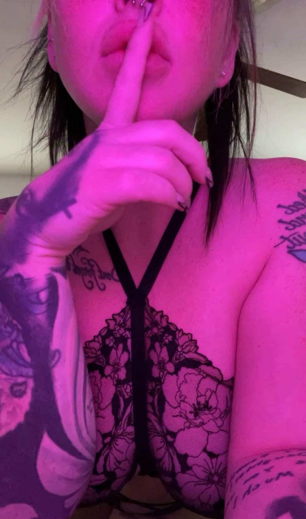 RedLipRopeBunny