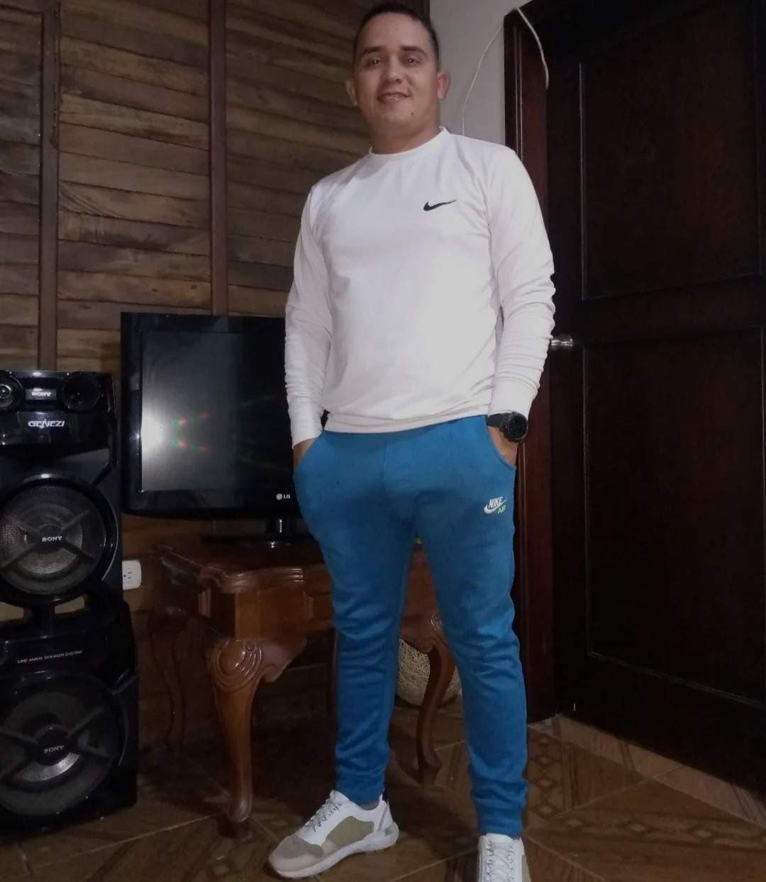 José