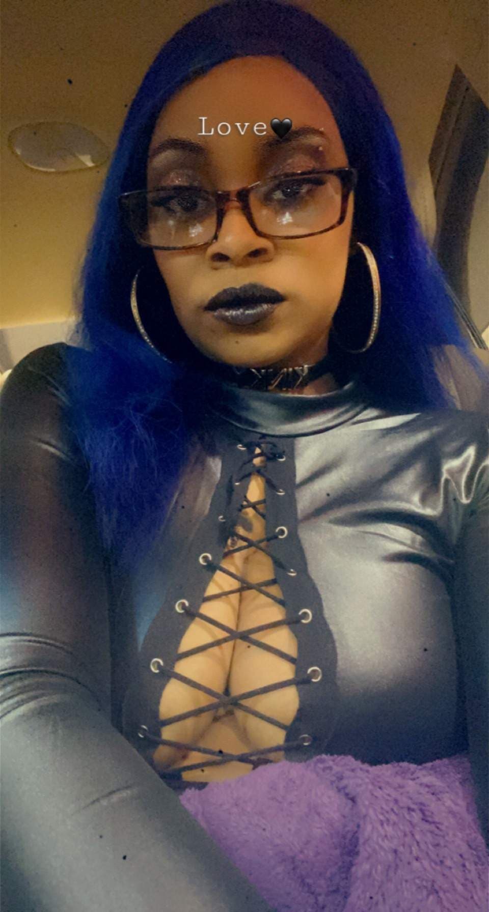 MsRedBoneBigTits