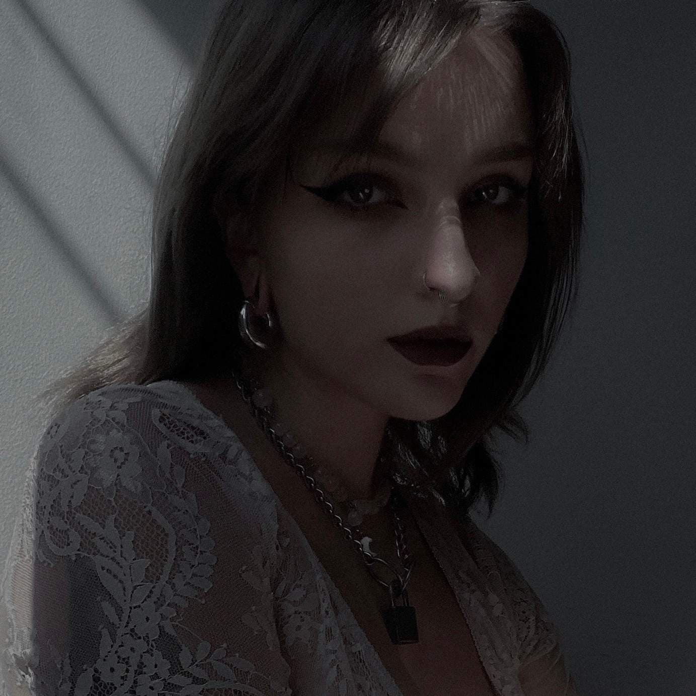 𝔥𝔬𝔯𝔬𝔪𝔦 🗡️