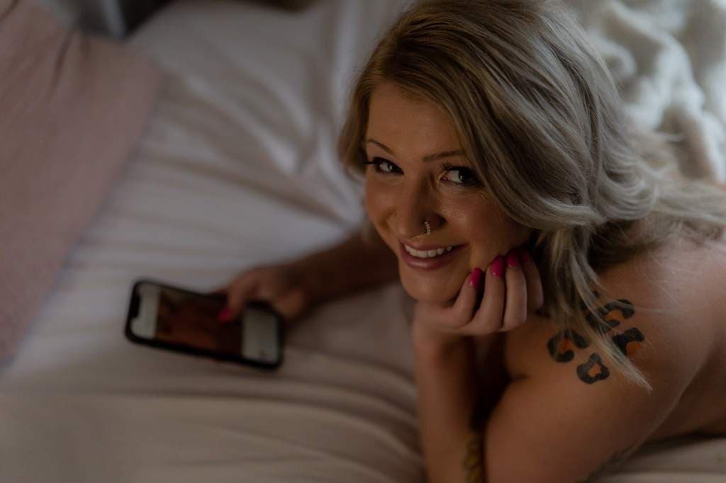 Blondebombshell