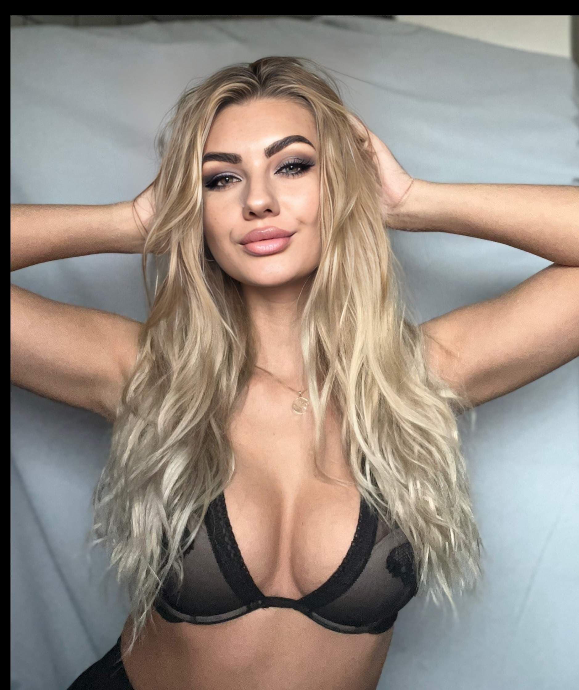 👩‍🦳Kelly Blonde❤️