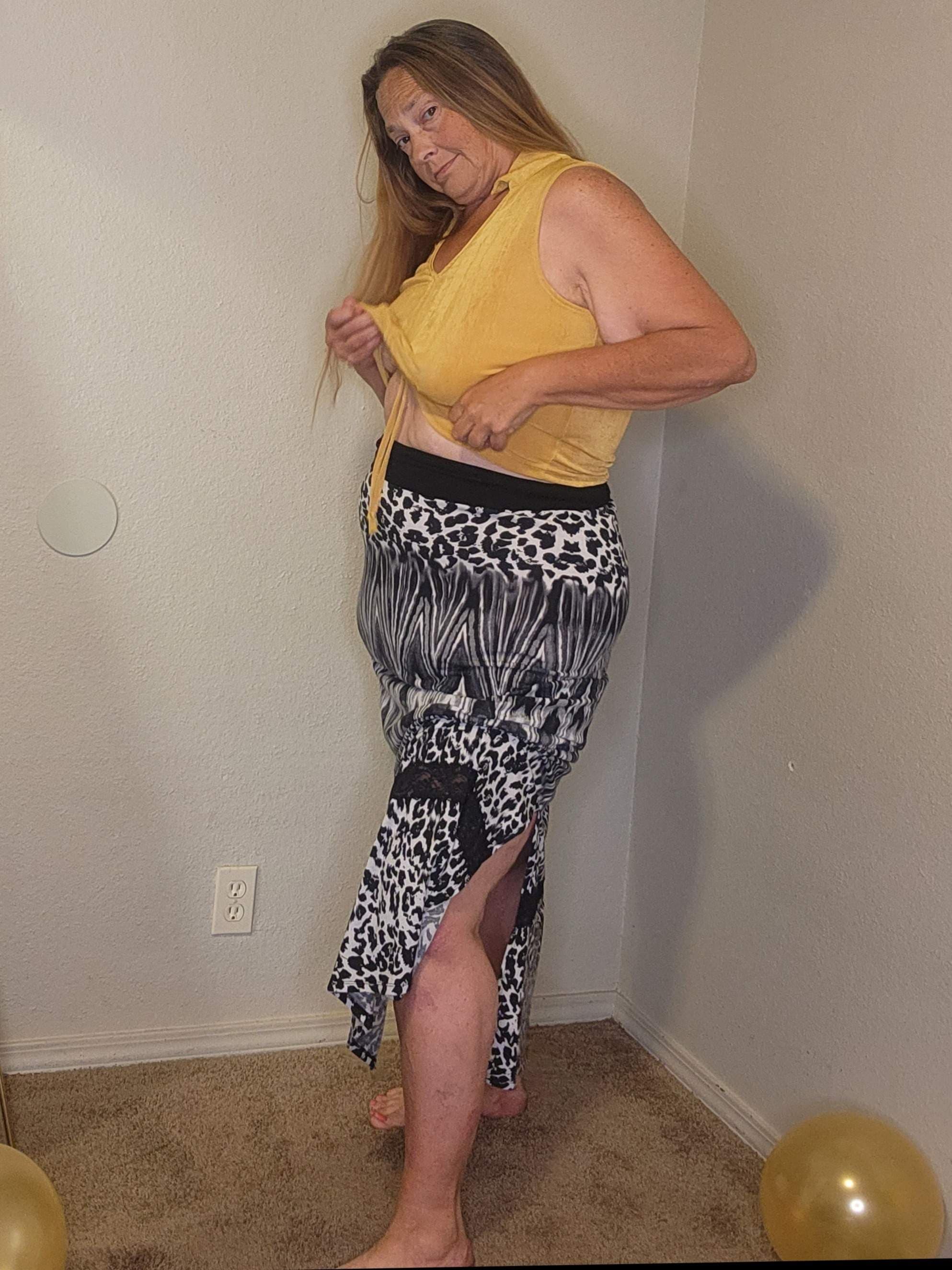 Hot Mom DooBee Dawn Juicy Funn