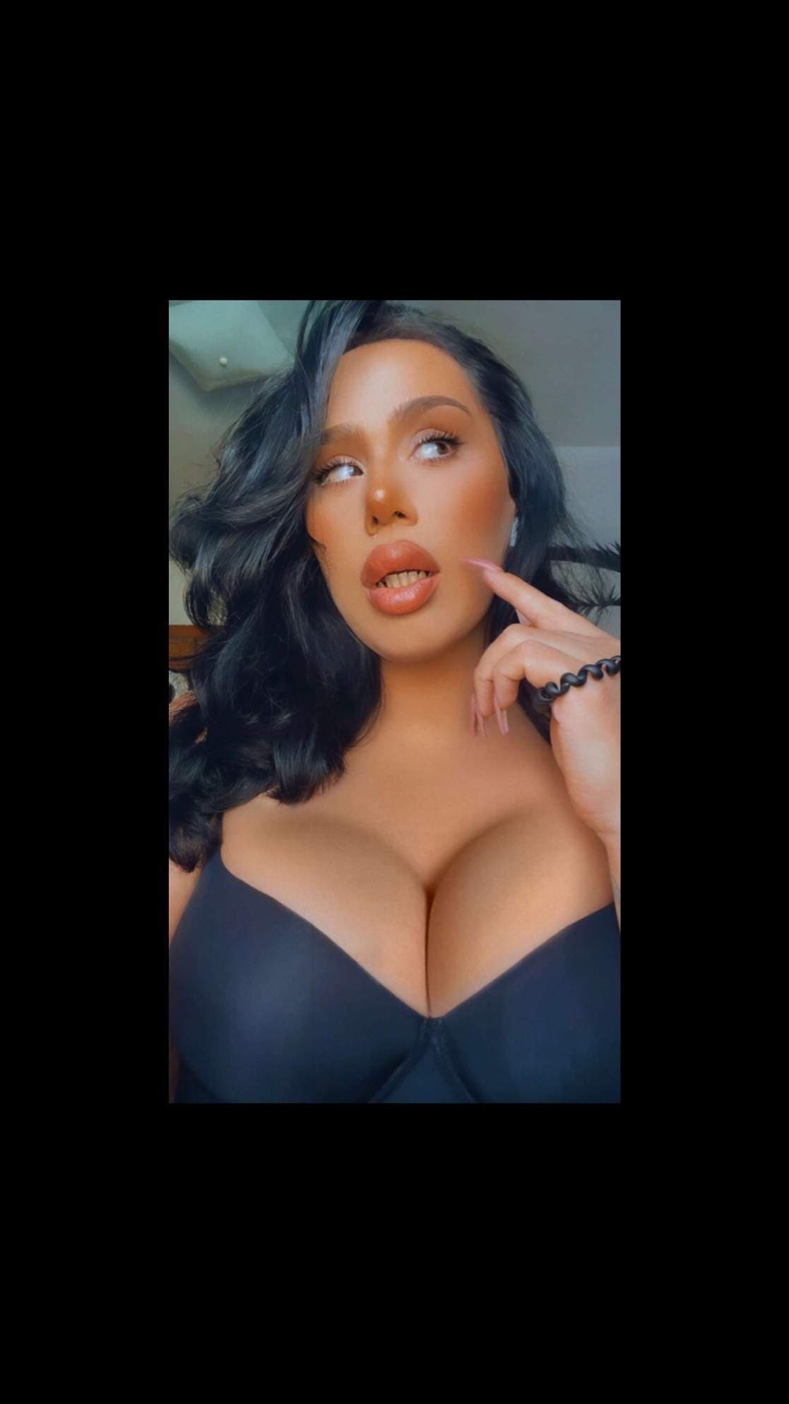 Bella
