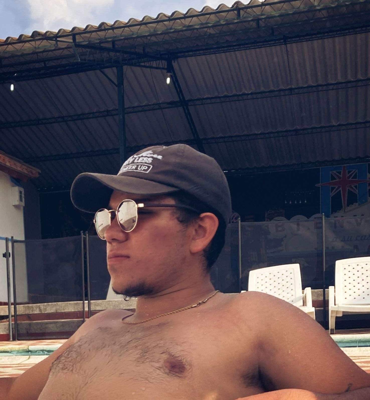 OSCAR DUEÑAS
