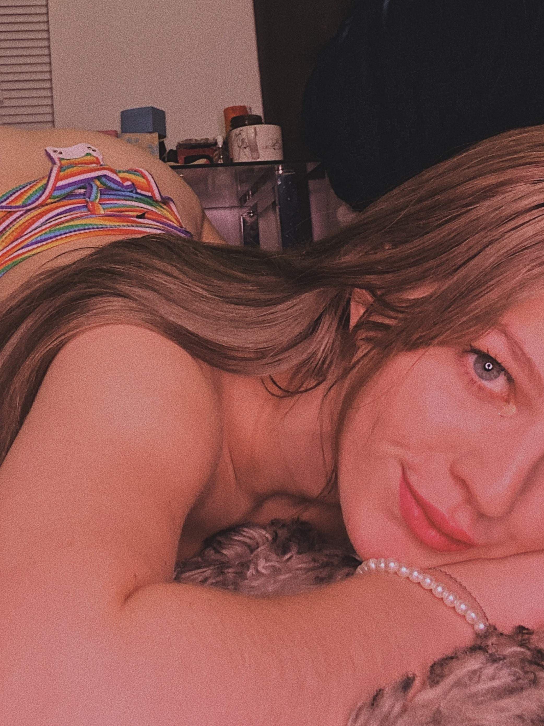 meganhollyfree