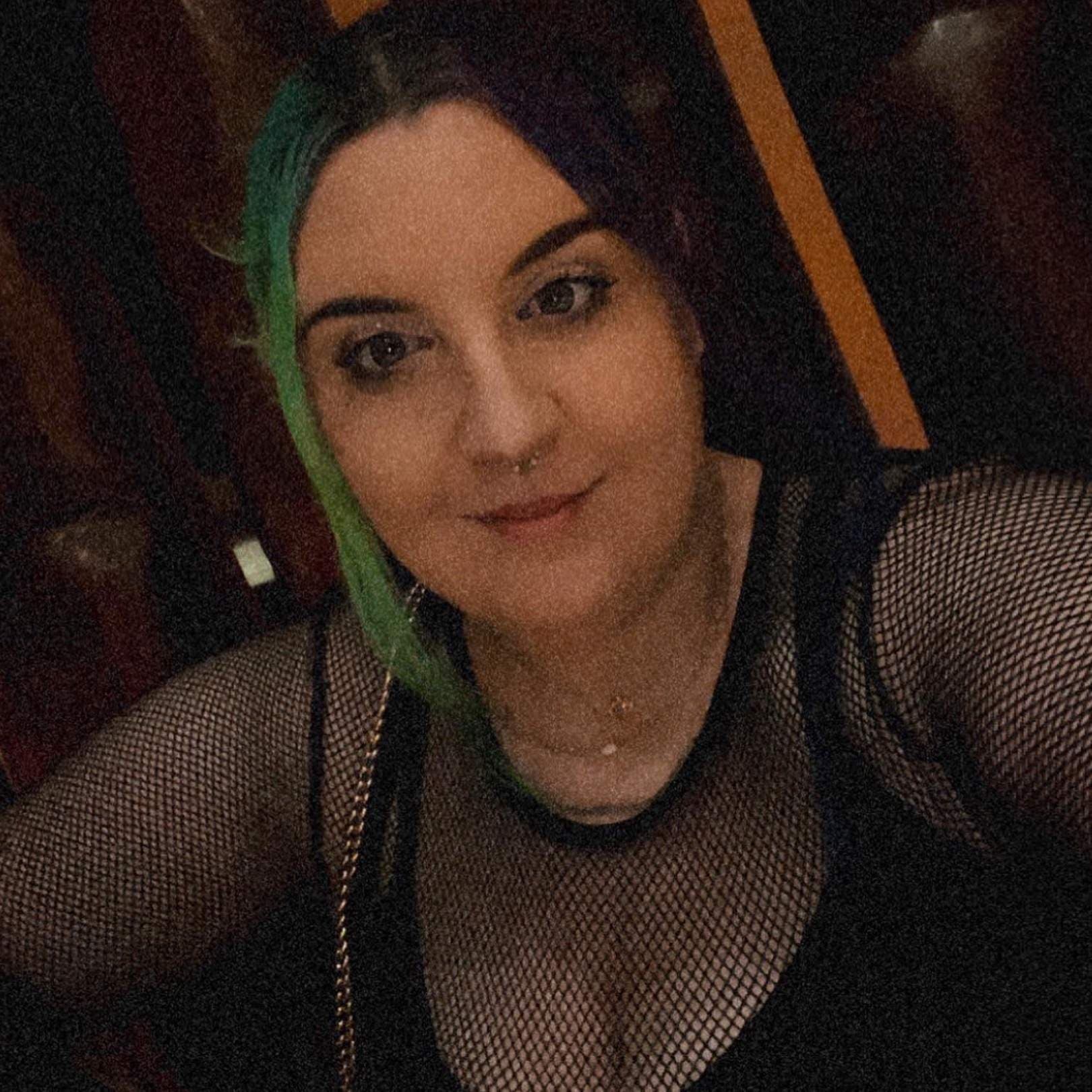 v