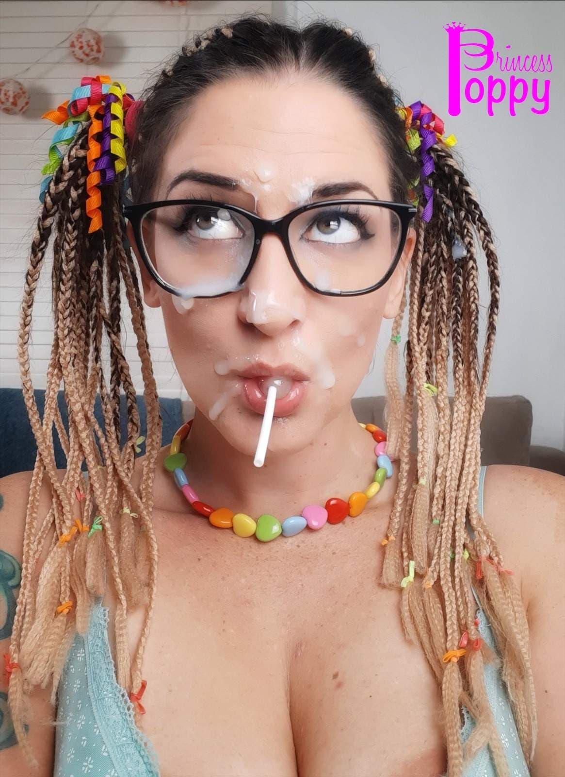 Princess Poppy (NO PPV)