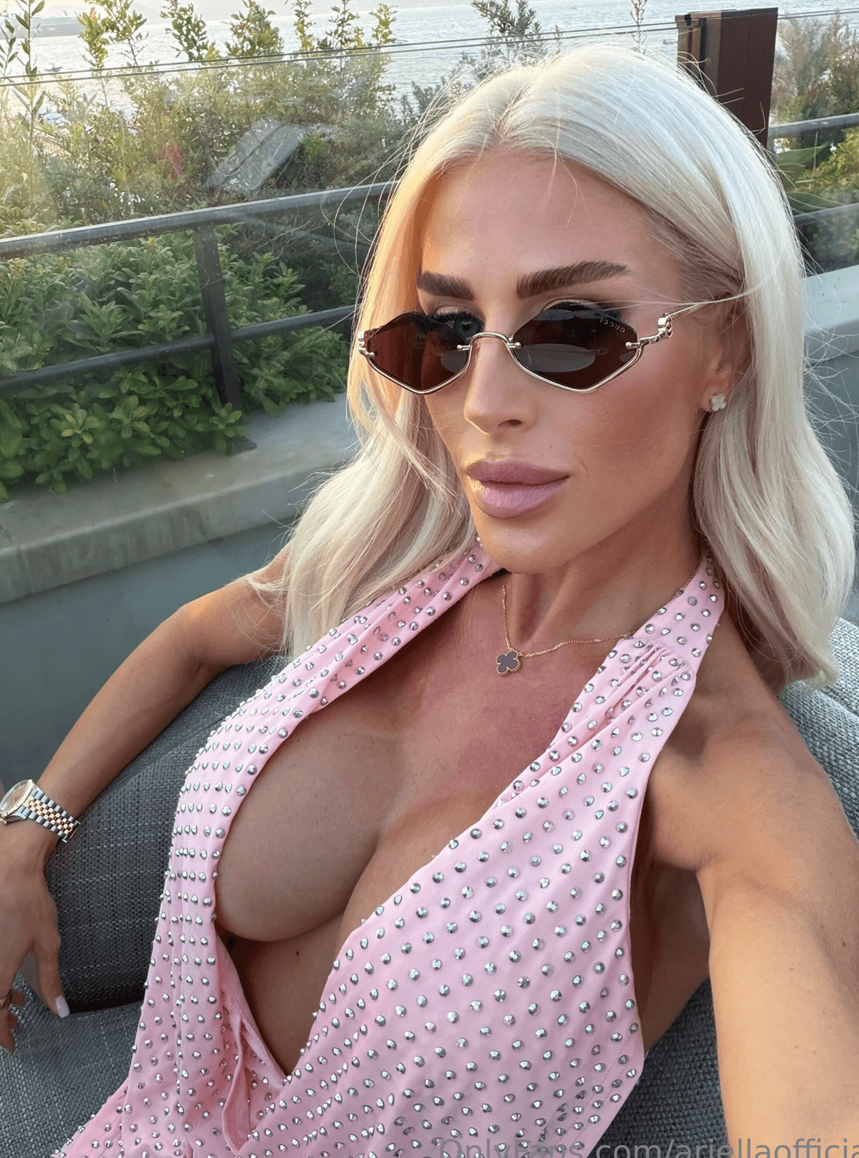 👑 Ariella