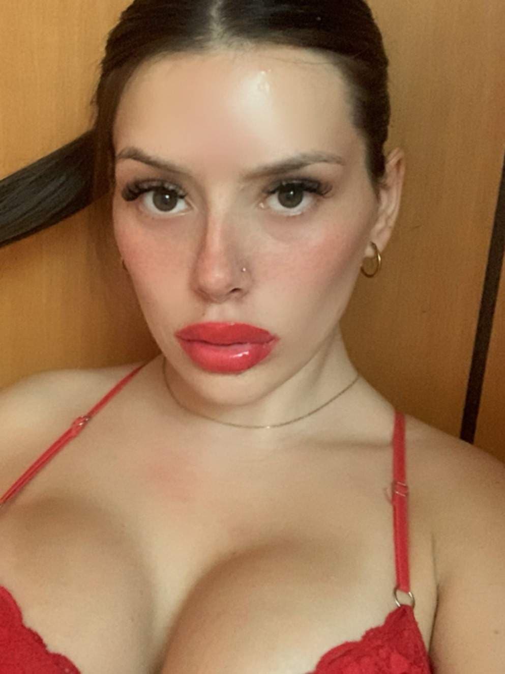 Cam