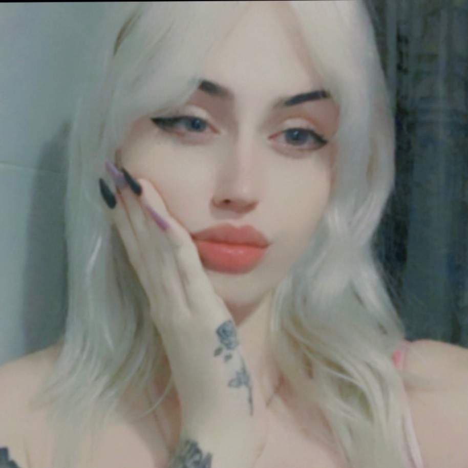 ✿.｡.:* ☆:**:. ℓιℓу .:**:.☆*.:｡.✿