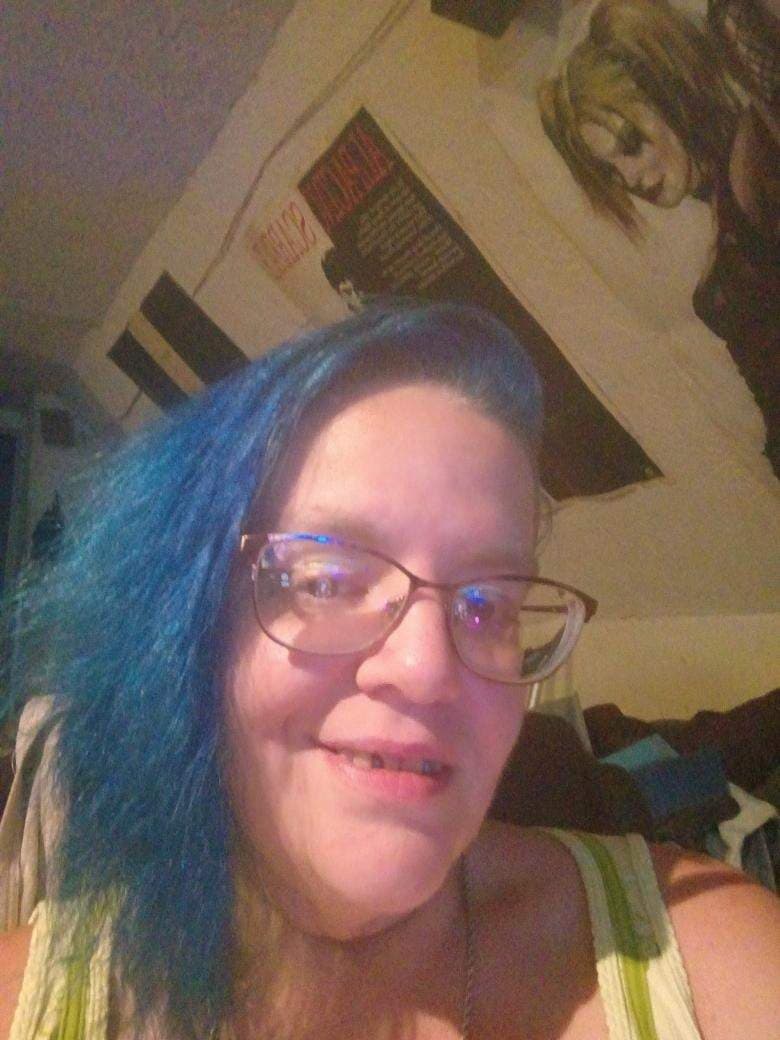 FluffyBeeChan Brat Queen Pay to Play