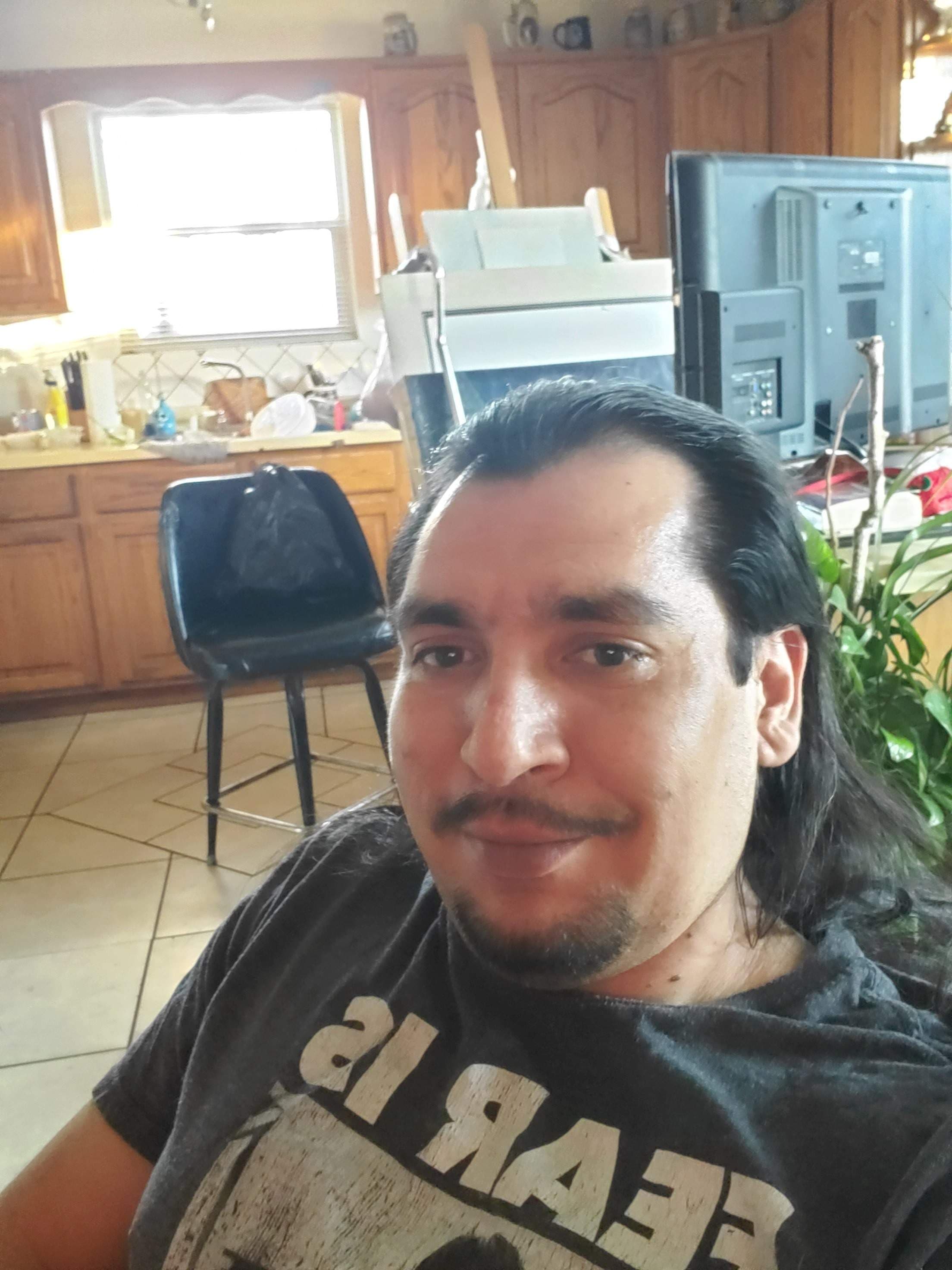 Christopher R Lizardi