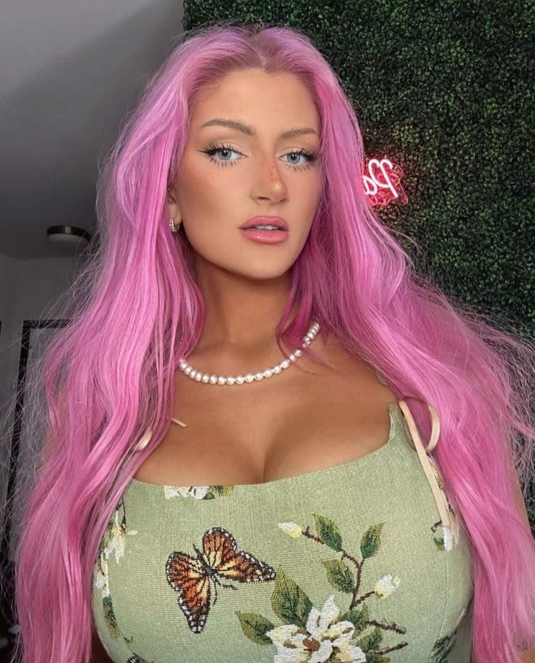 Emmy Bre (Free)