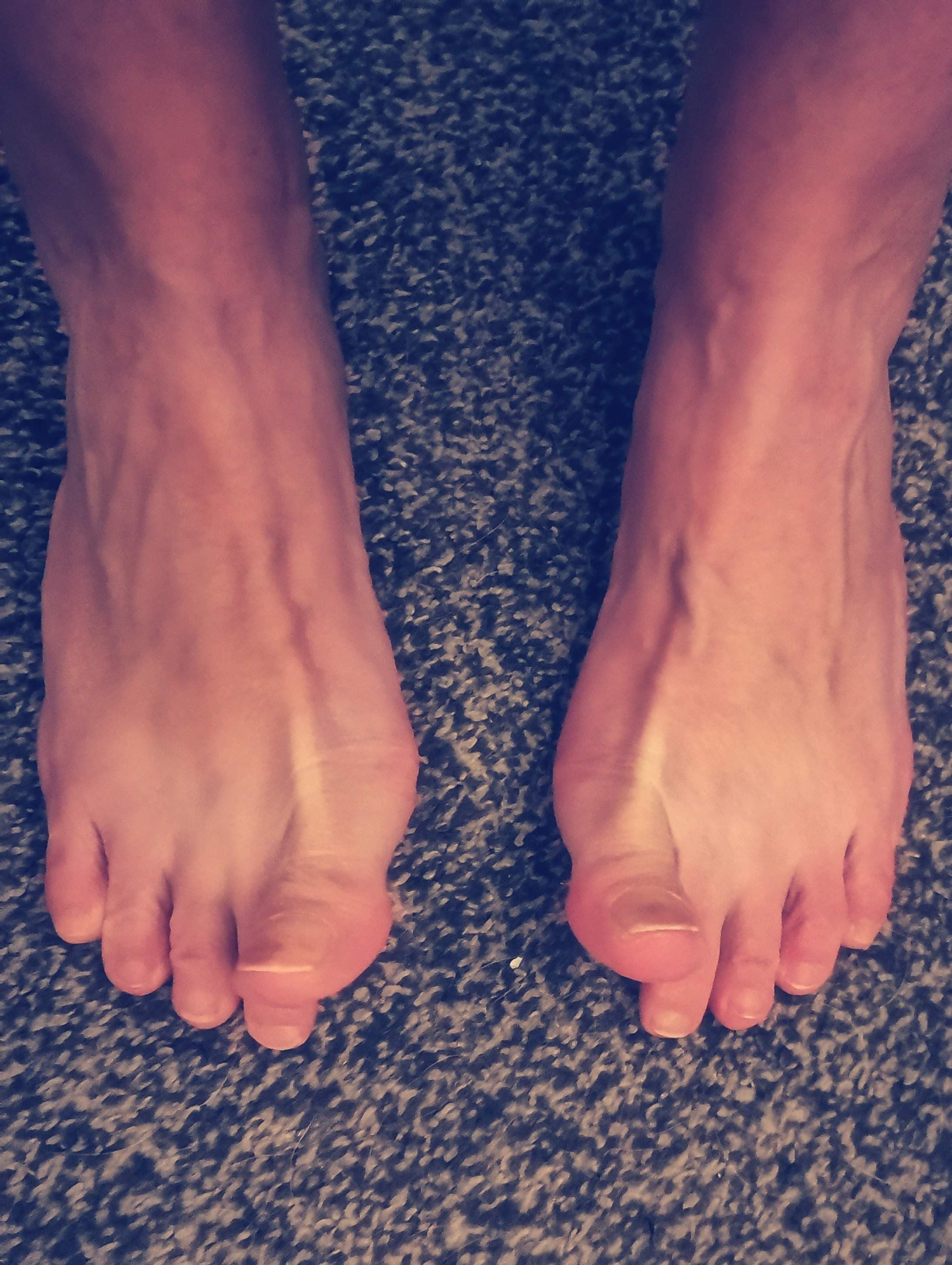 Miss Play Feet