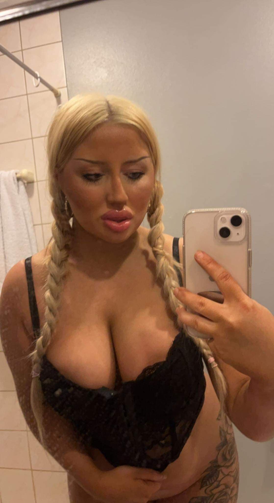 Secret 𝓟𝓸𝓻𝓷𝓼𝓽𝓪𝓻 girlfriend❤️‍🔥👅