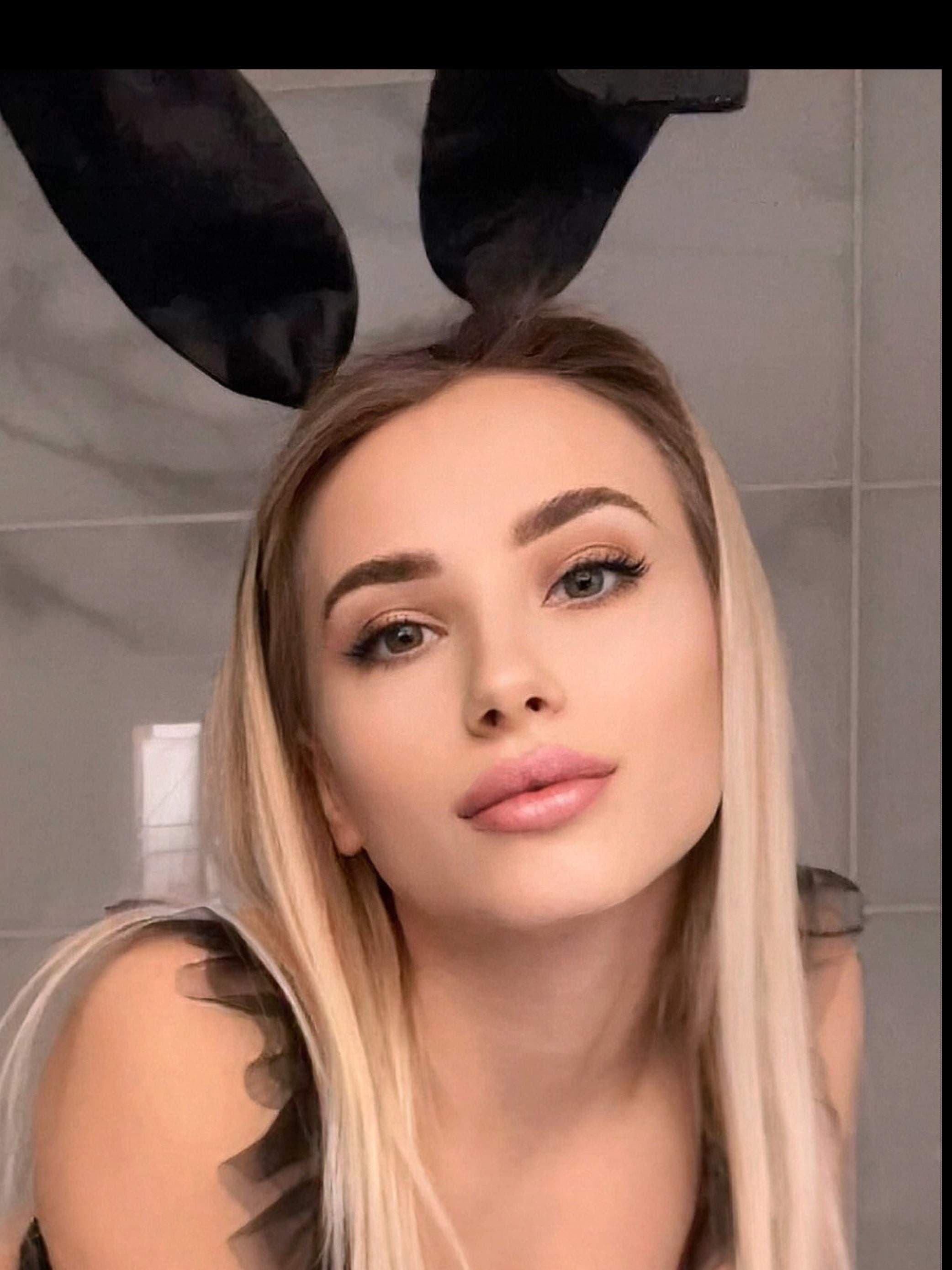 Anastasia_doll