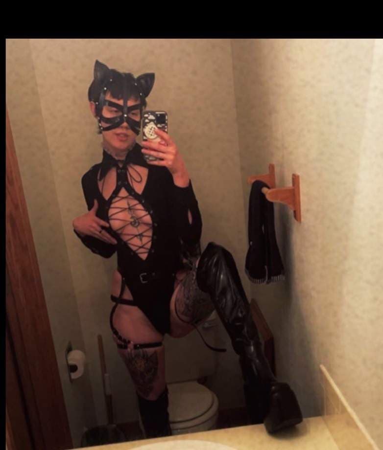 🖤🖤