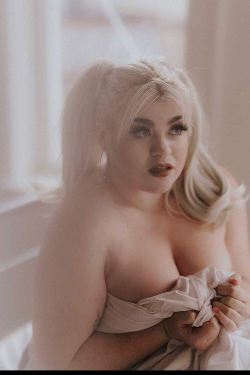 Mo