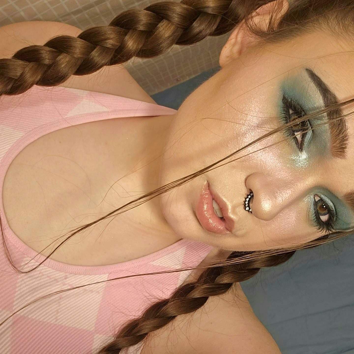 Naomi Frank♑️