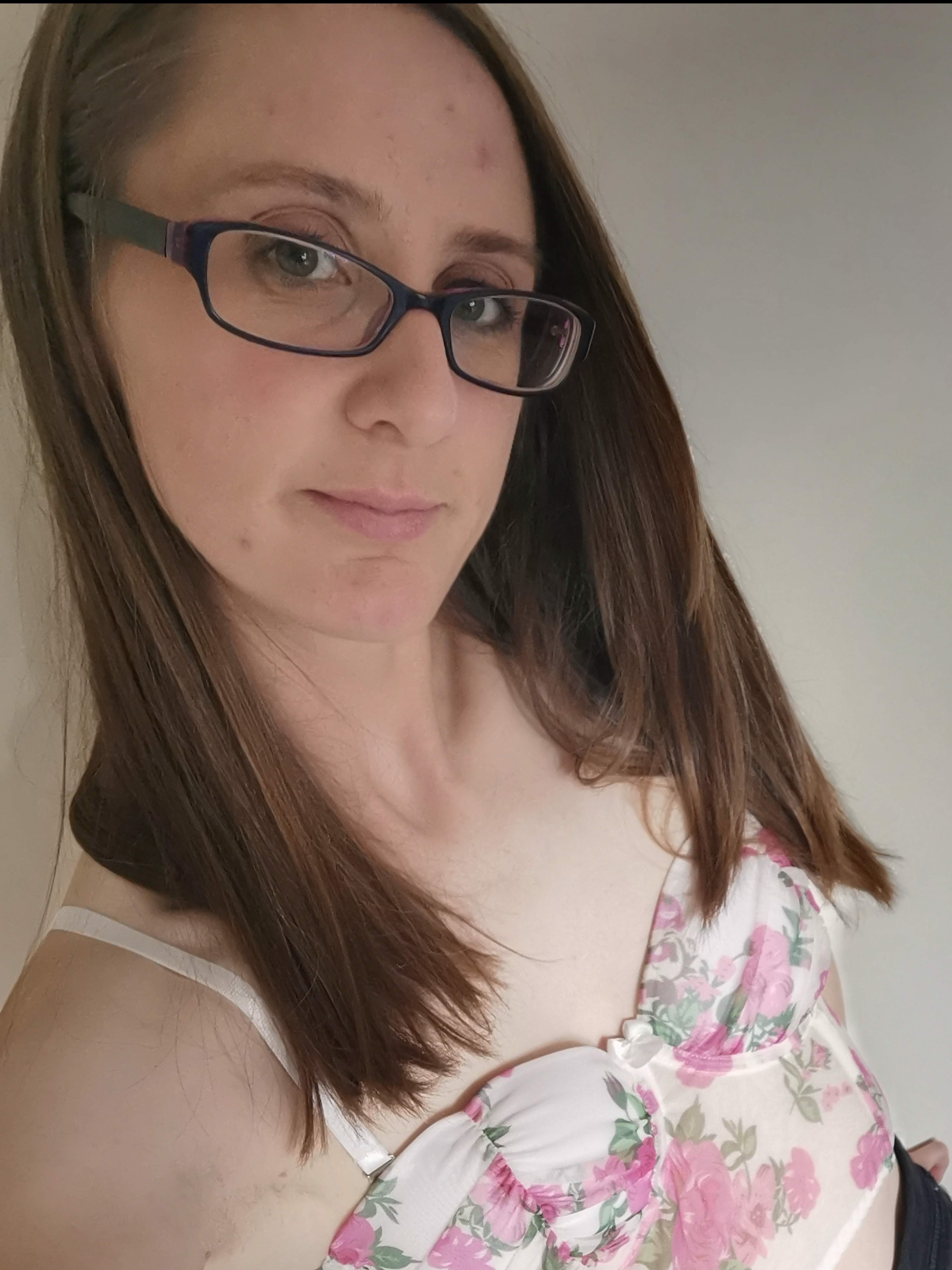 🌸 April-Rose Jones FREE🌹
