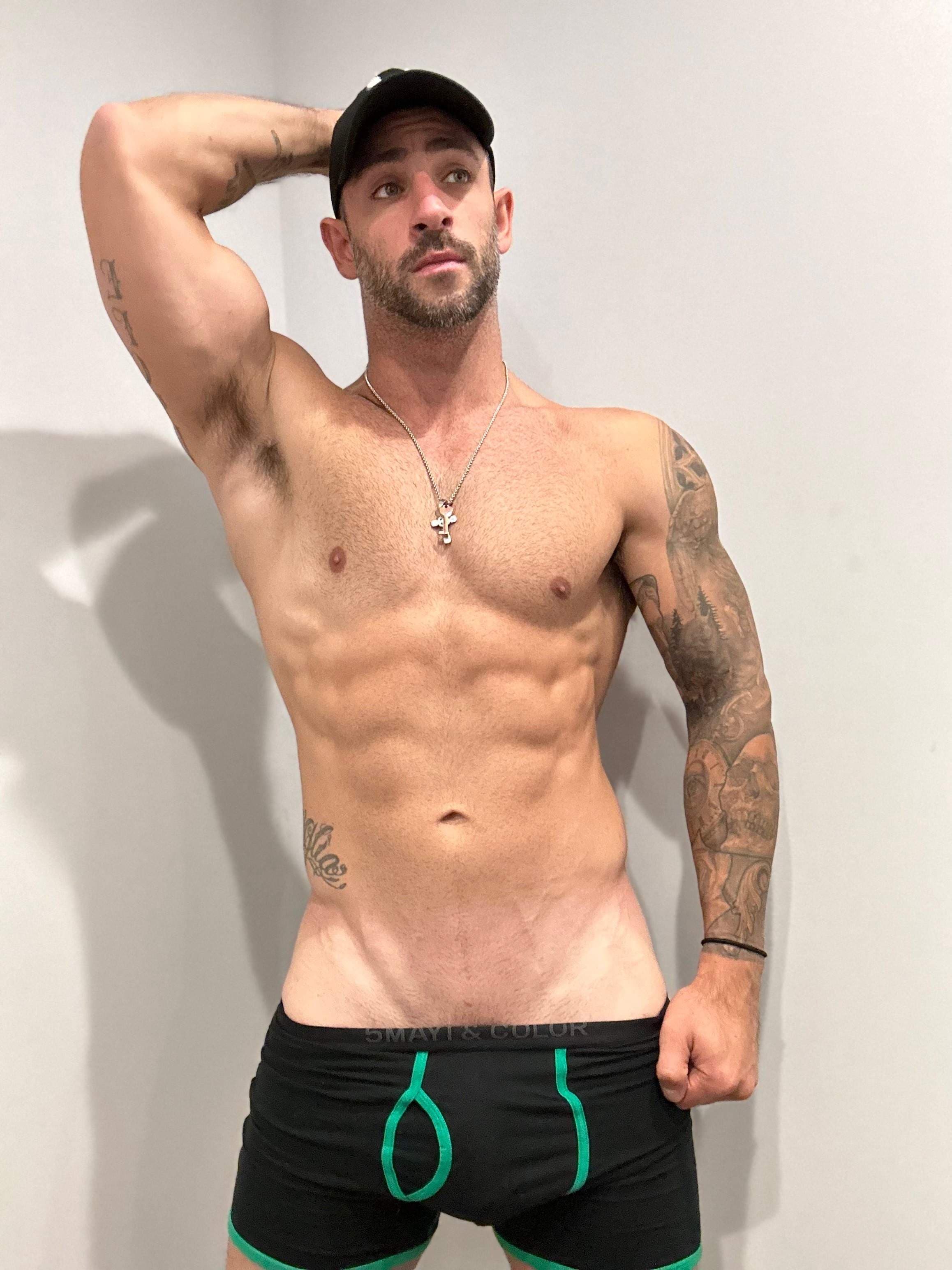 Squirrel Daddy 🐿️