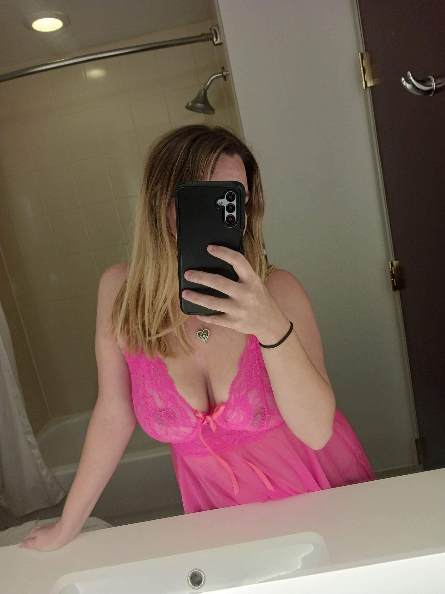 Fine Ass Mommy!