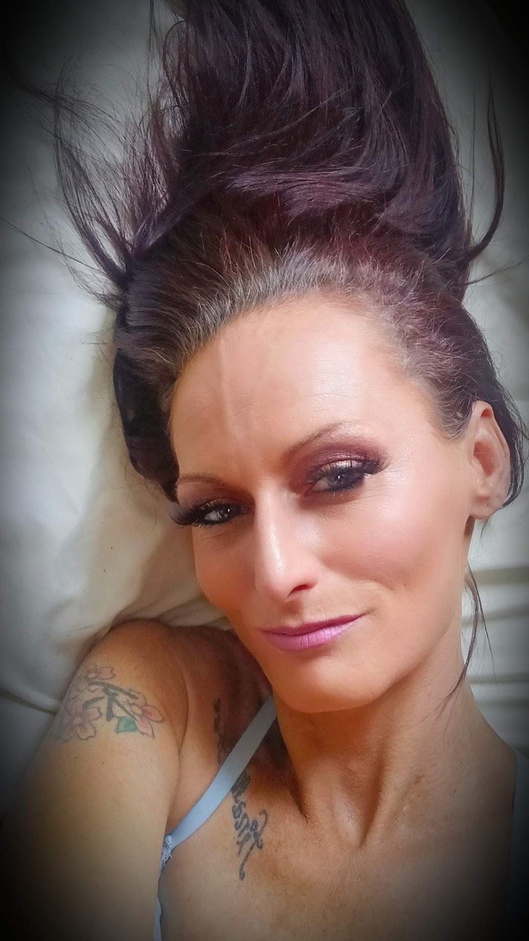 Layla Crest