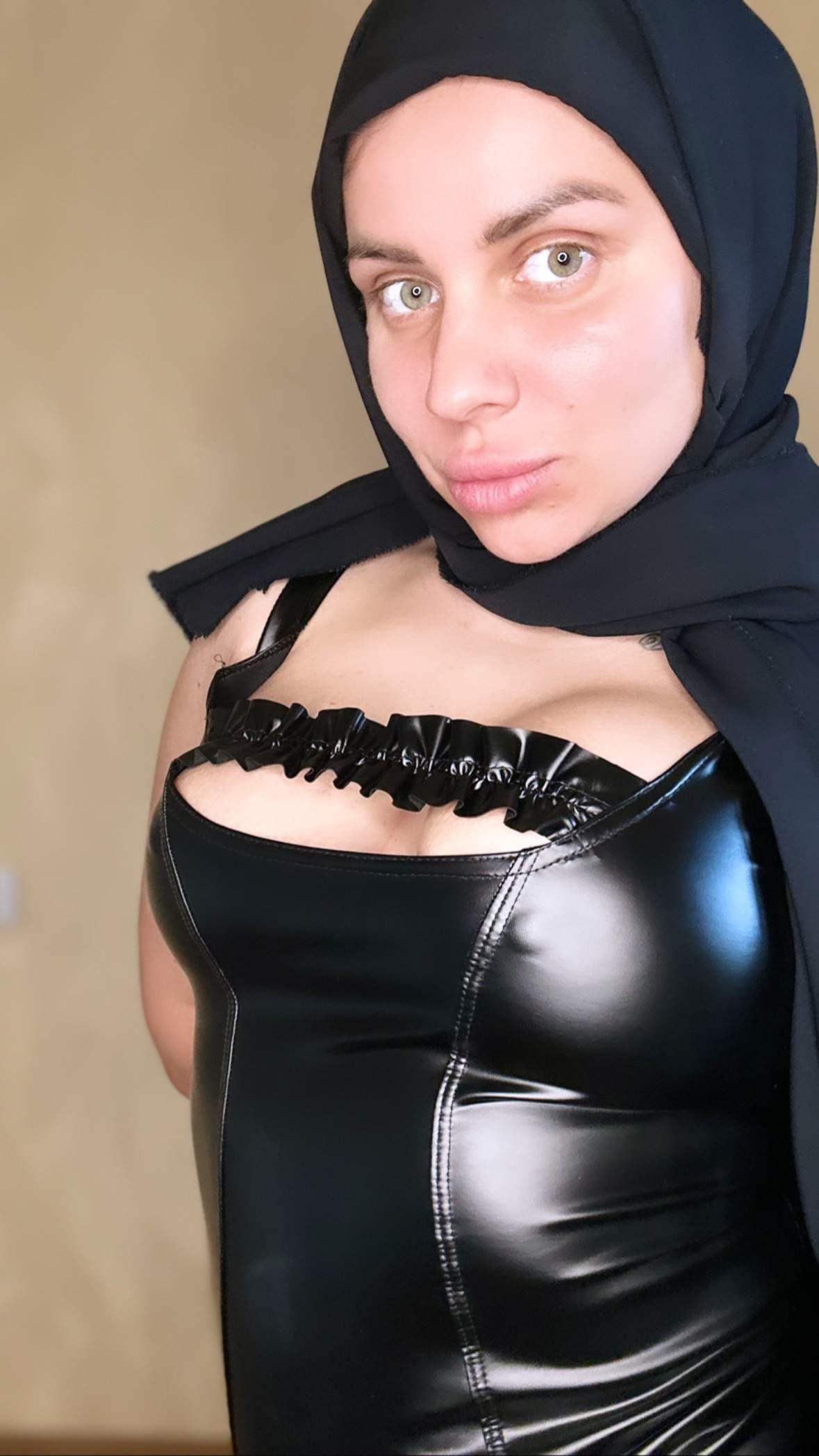 Hot Muslim Woman