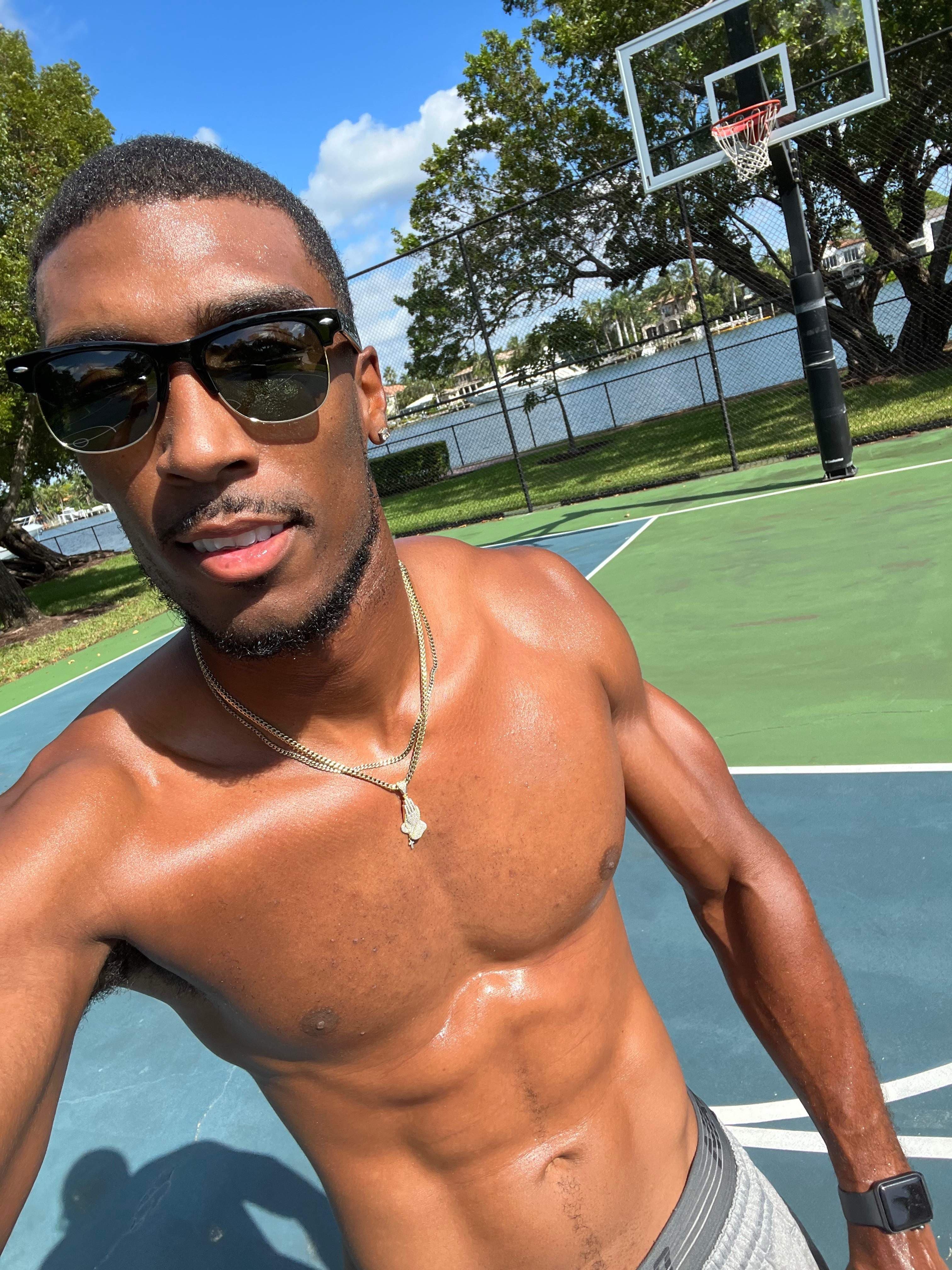 6’5 Avatar 😏