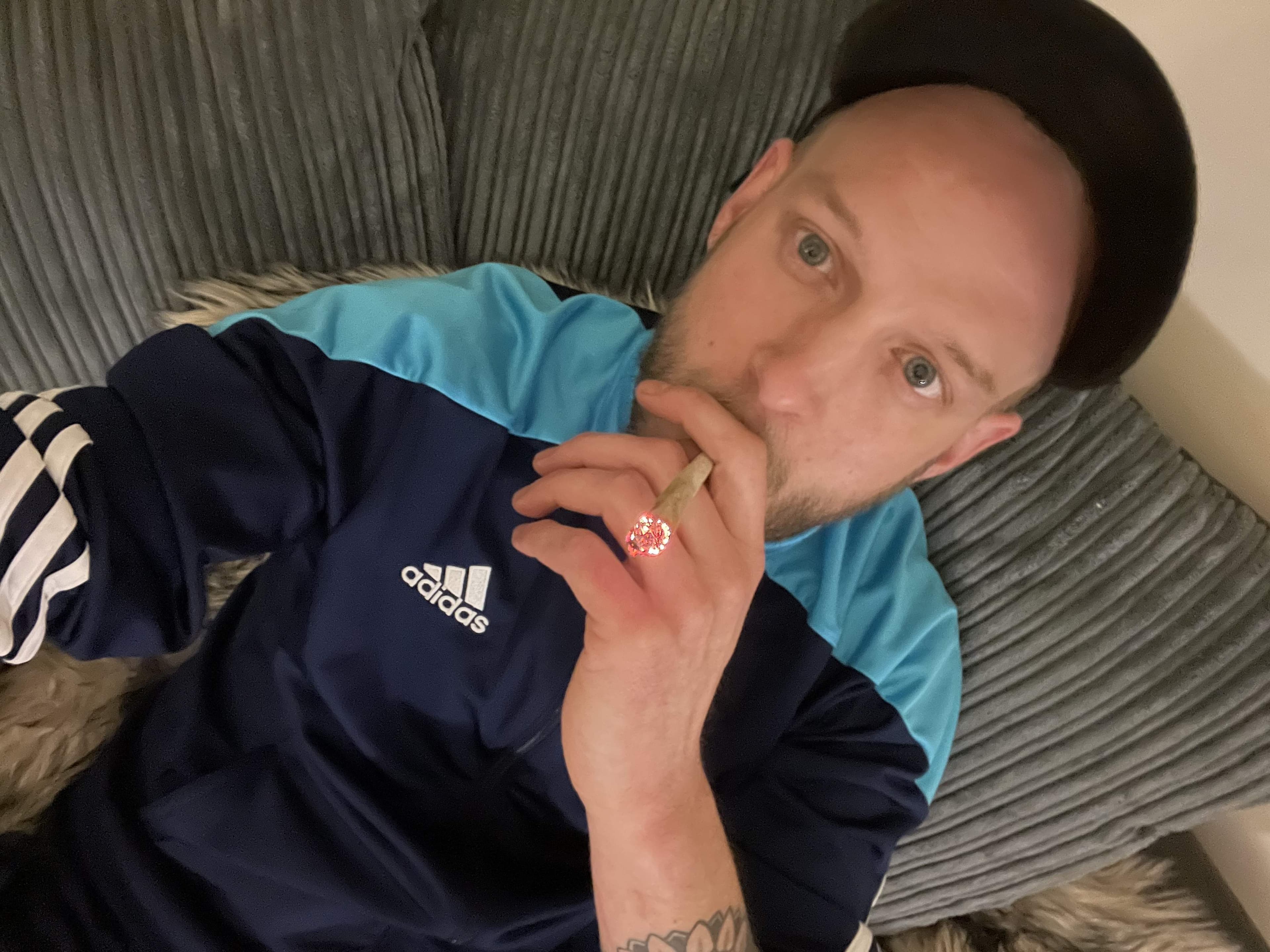 Uk420Bi