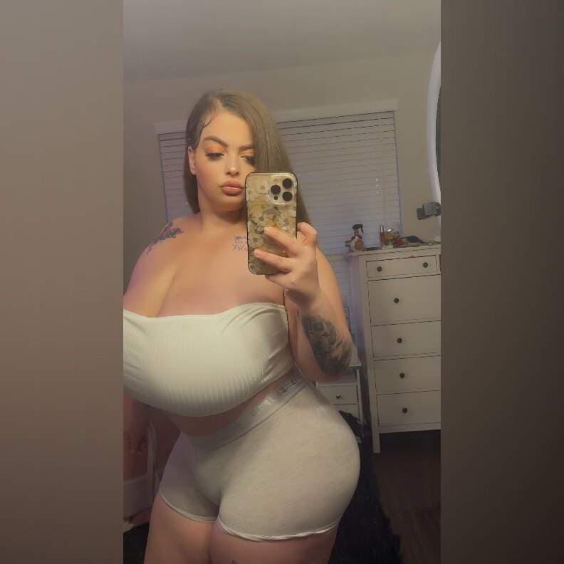 BBW Queen