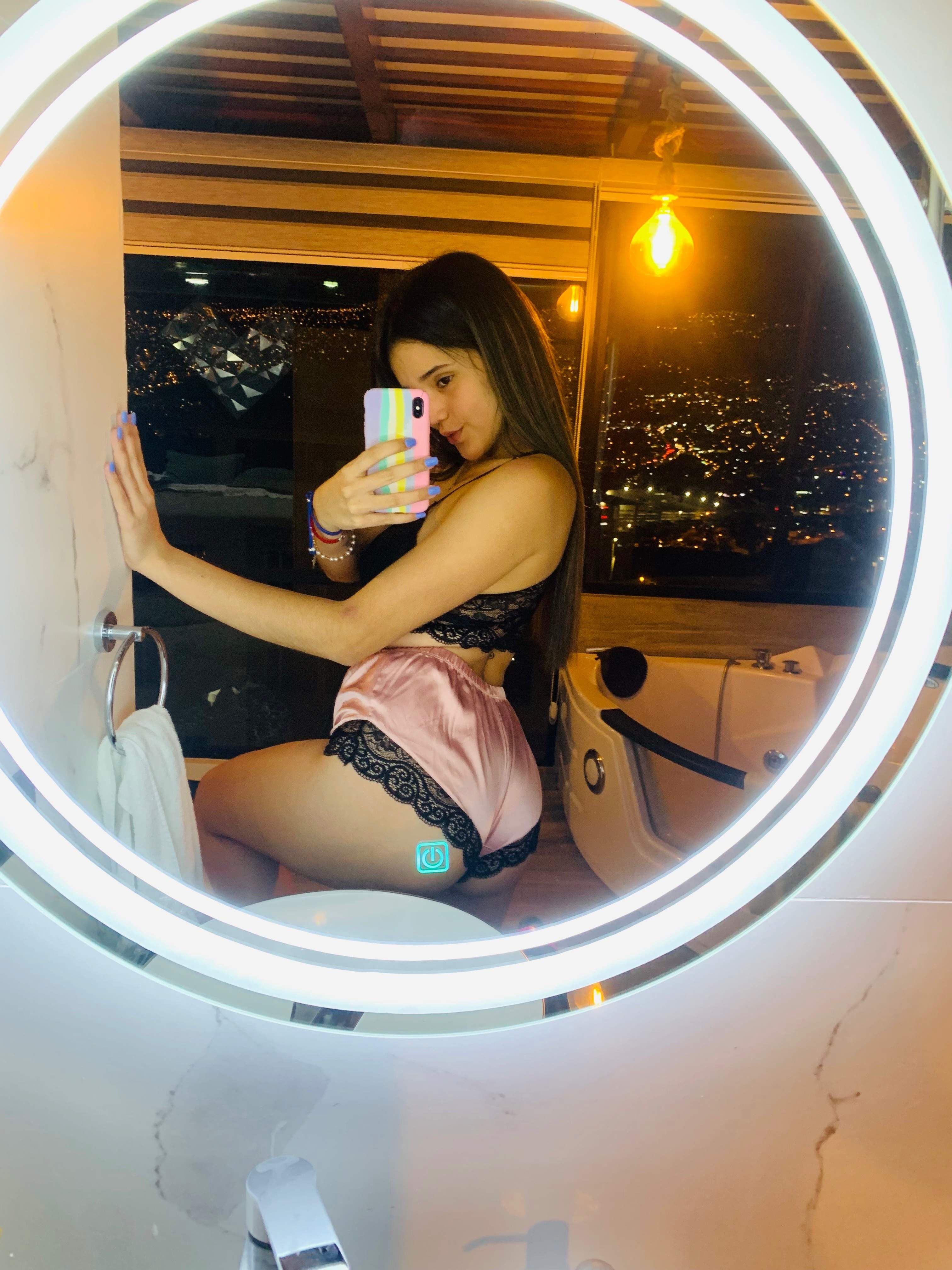 🌈I AM NEW🌈 Available for my first vídeo😍