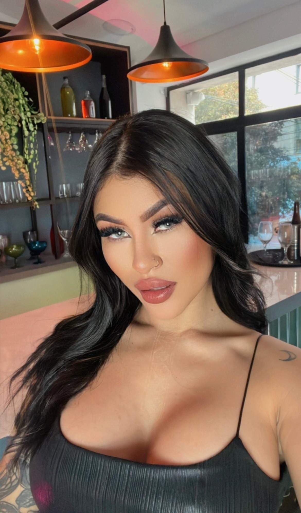 Junne Liu Half Jap Half Latin💋