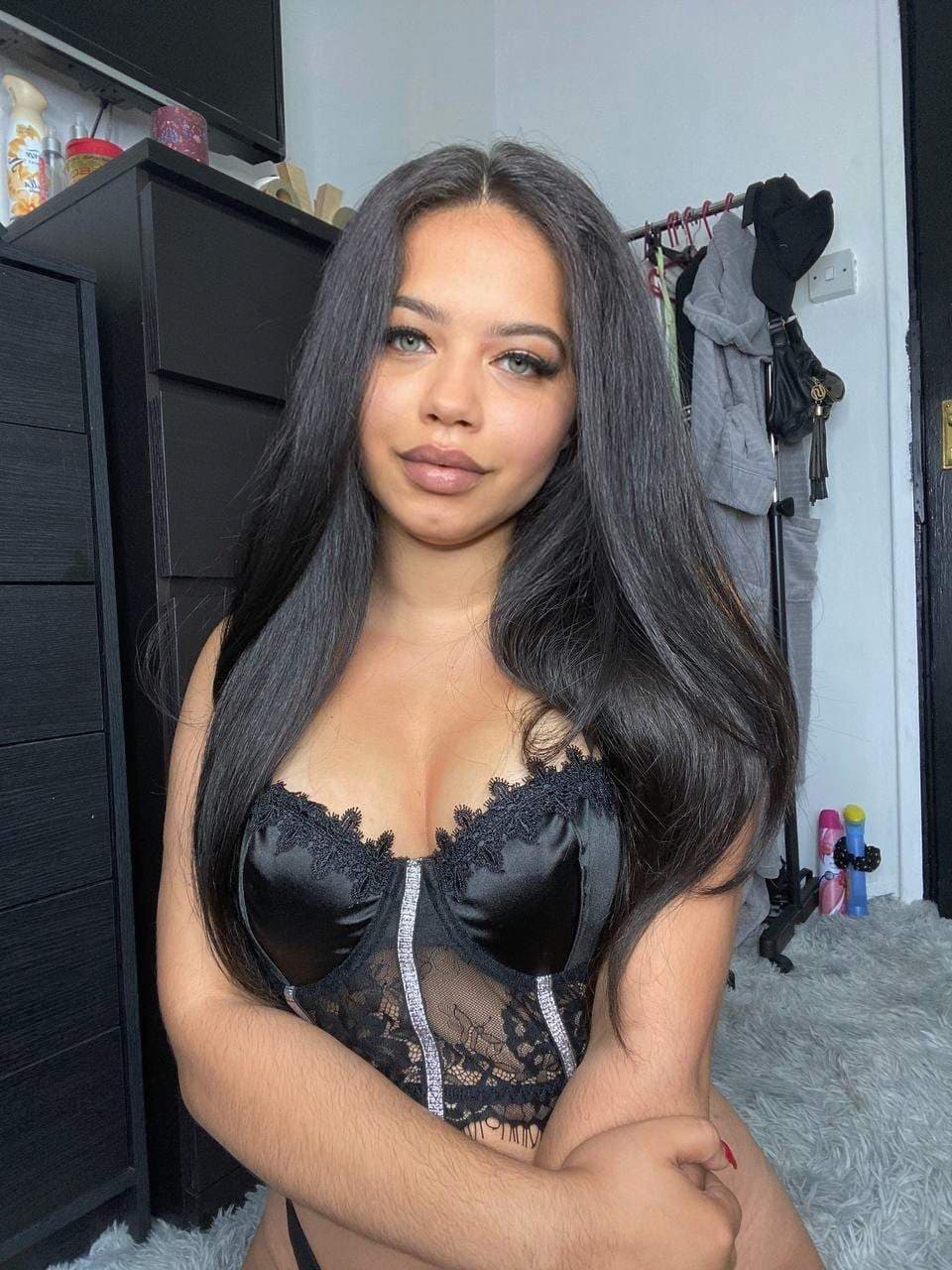 𝑨𝑴𝑬𝑳𝑰𝑨 🦋