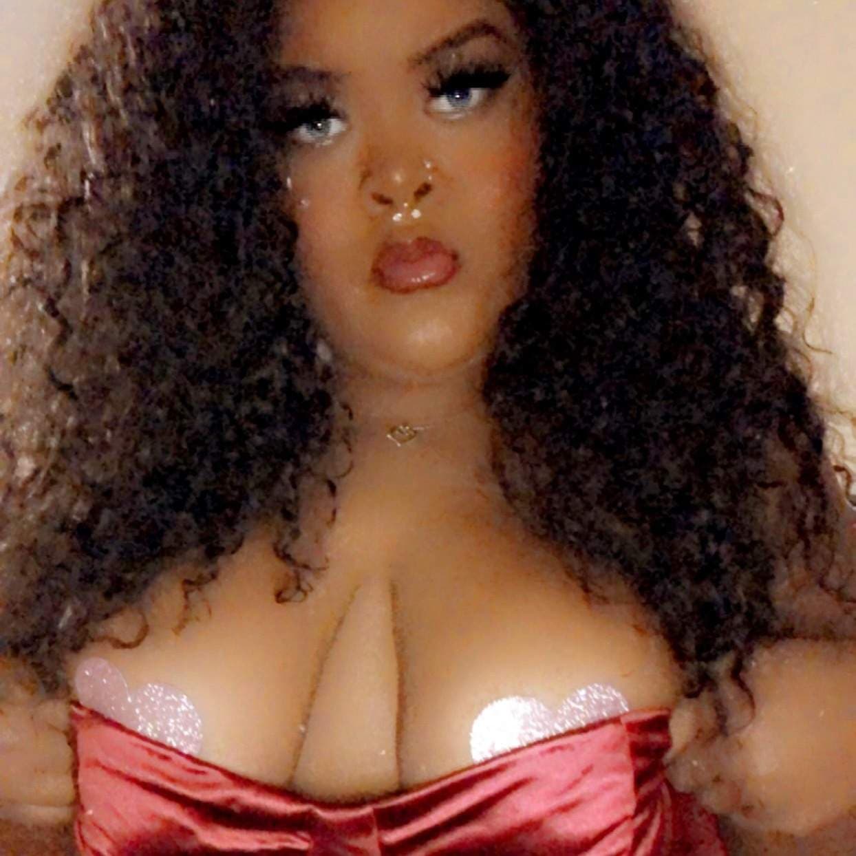 Rozz Curvy 🍒