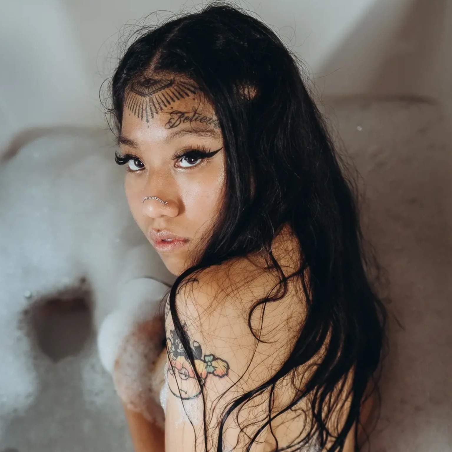 Loonatik Ysabel
