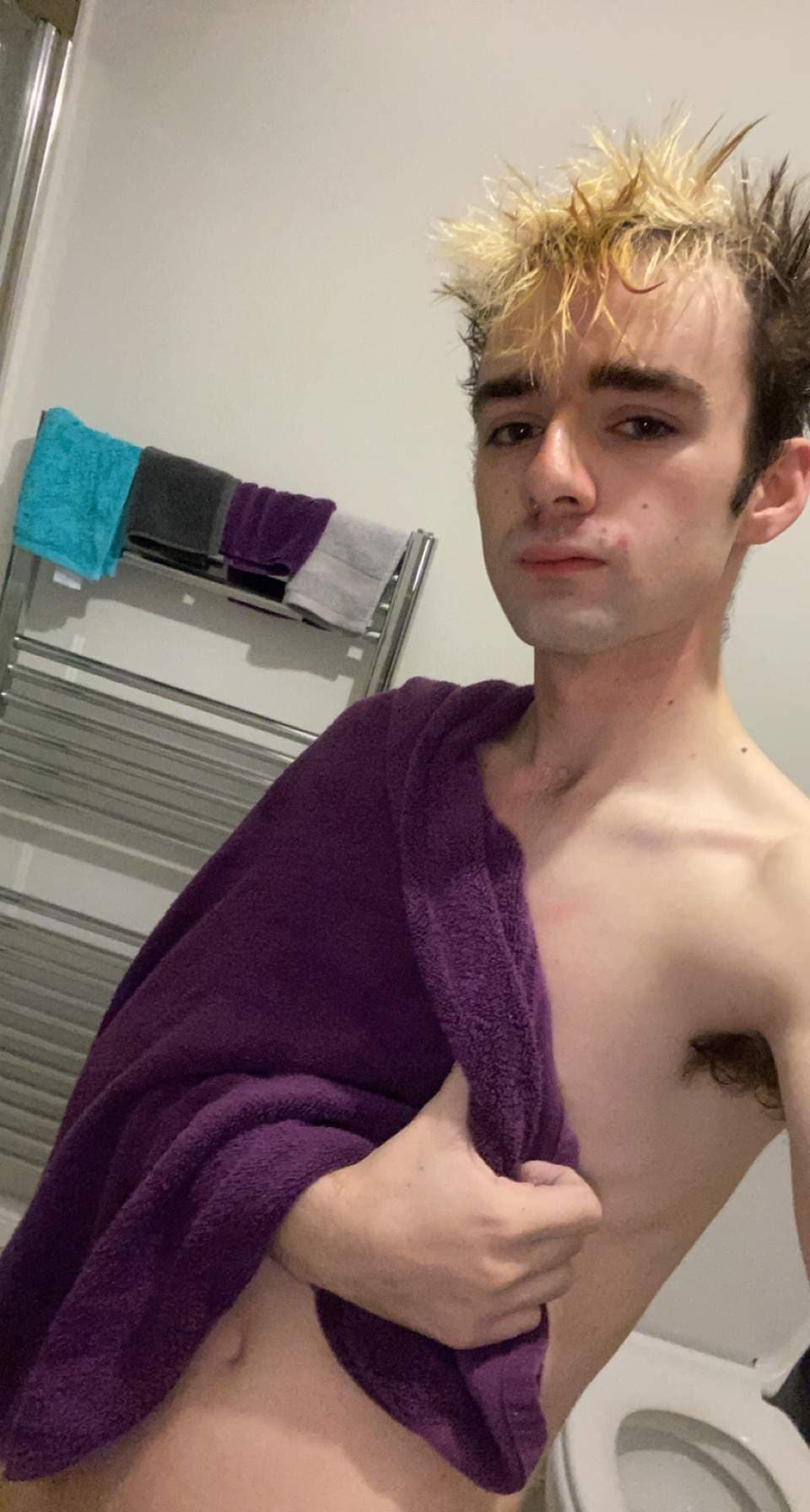 RM😜