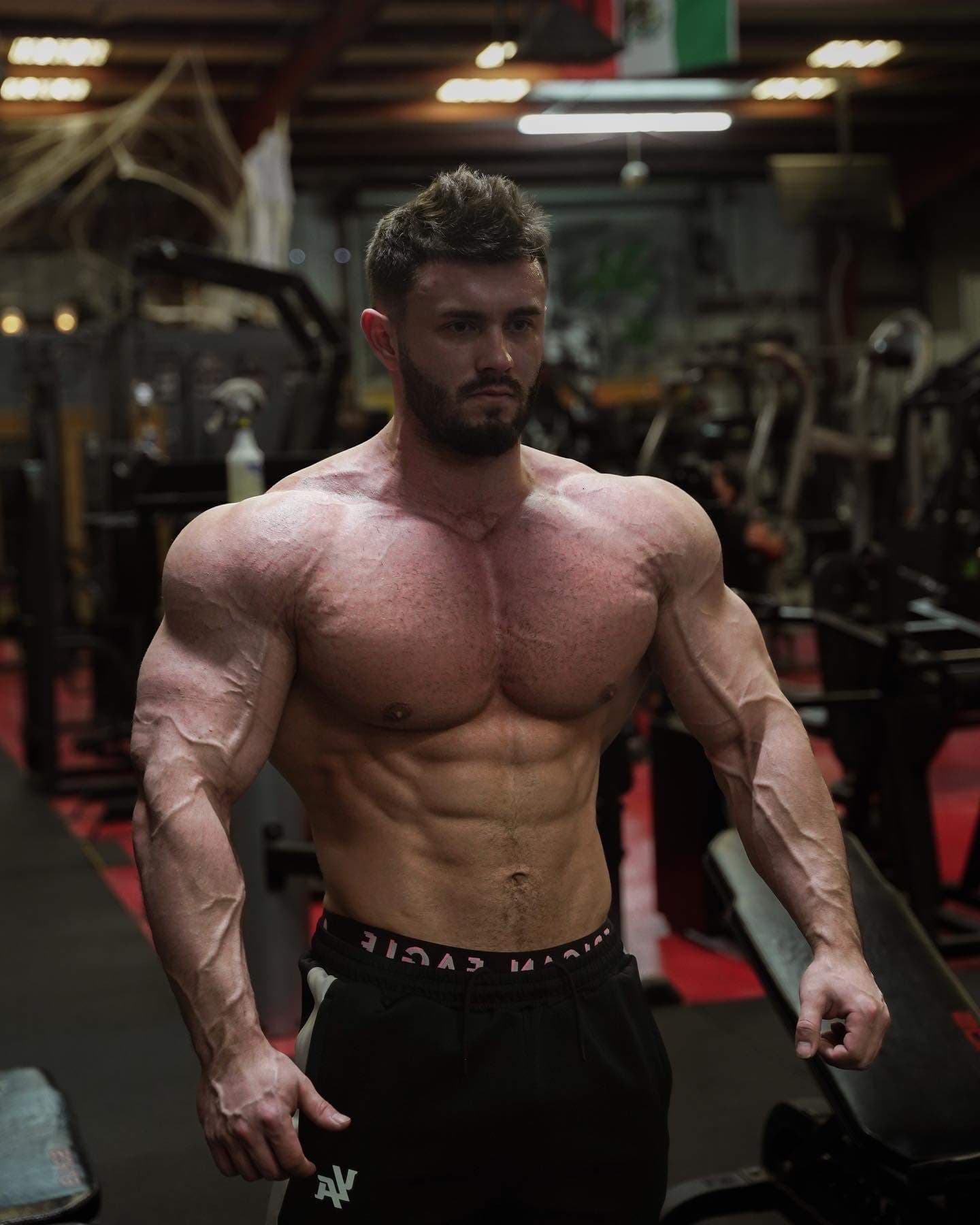 Mike Oxlong