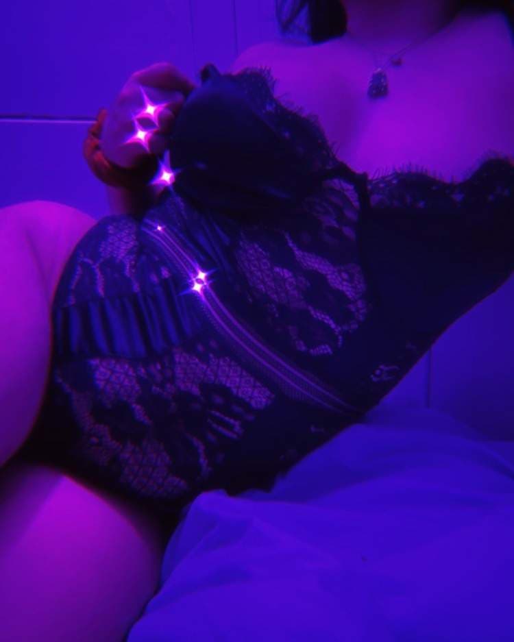 Rebecca Lofty Free Page 💜