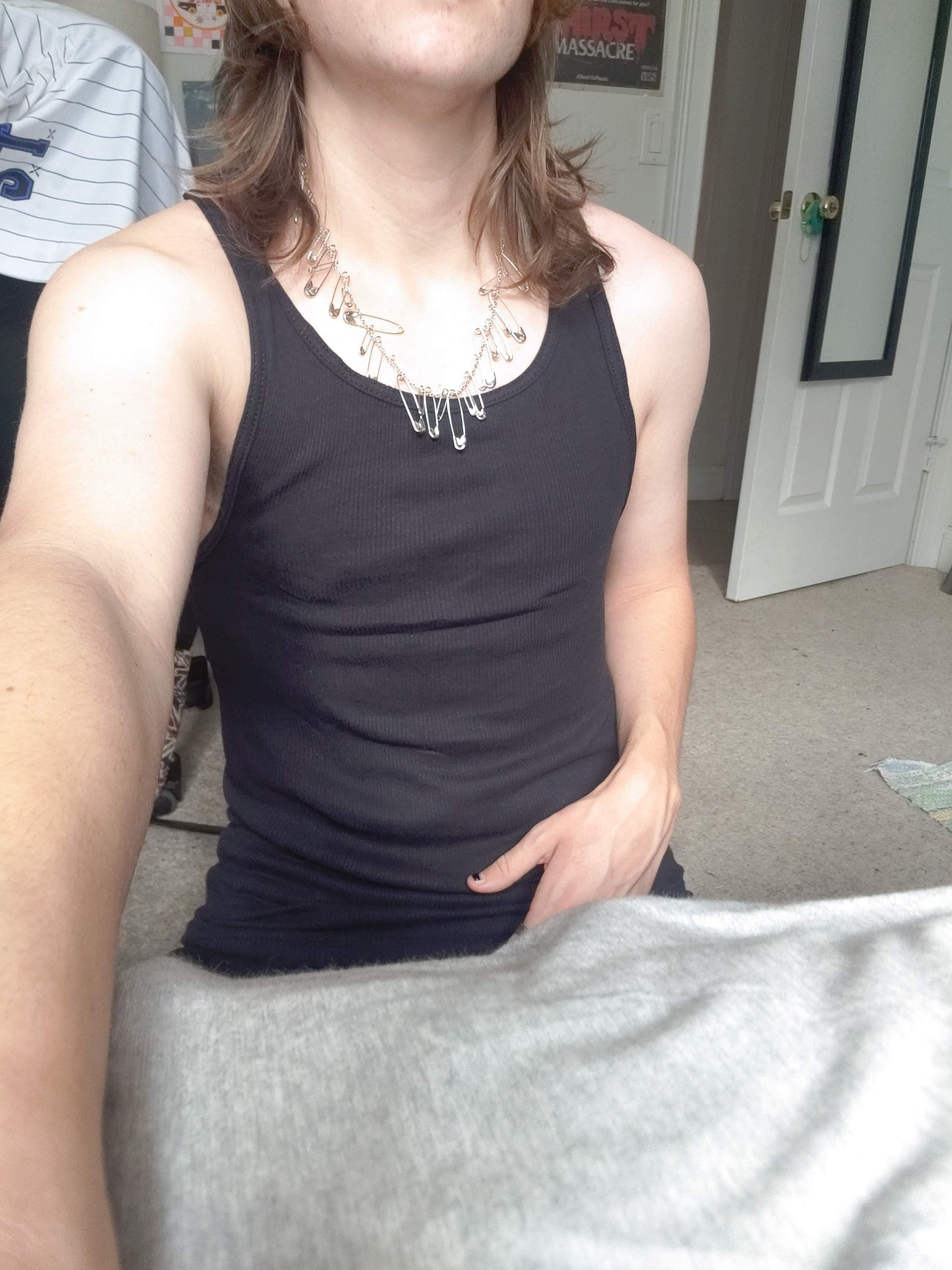 V