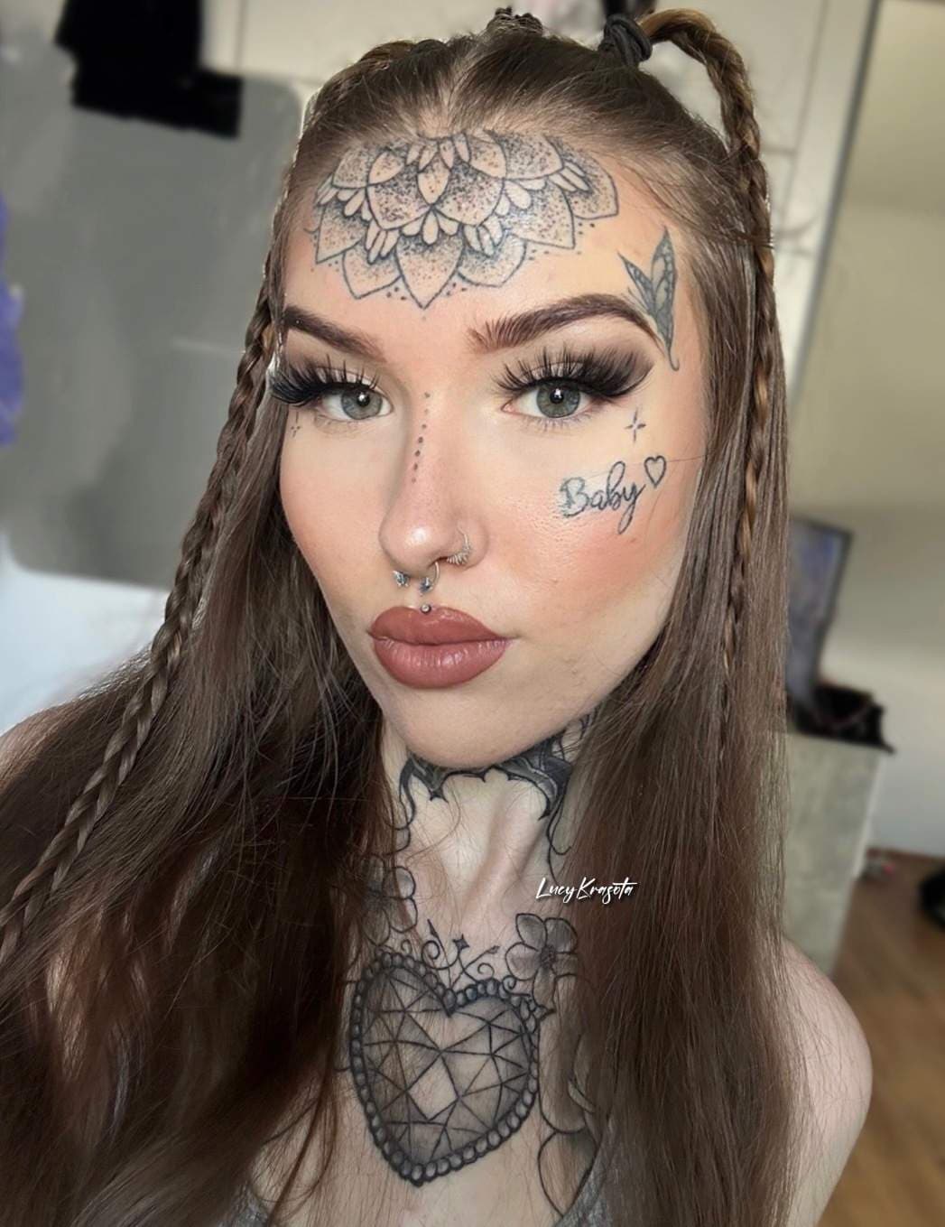 Lucy Krasota VIP