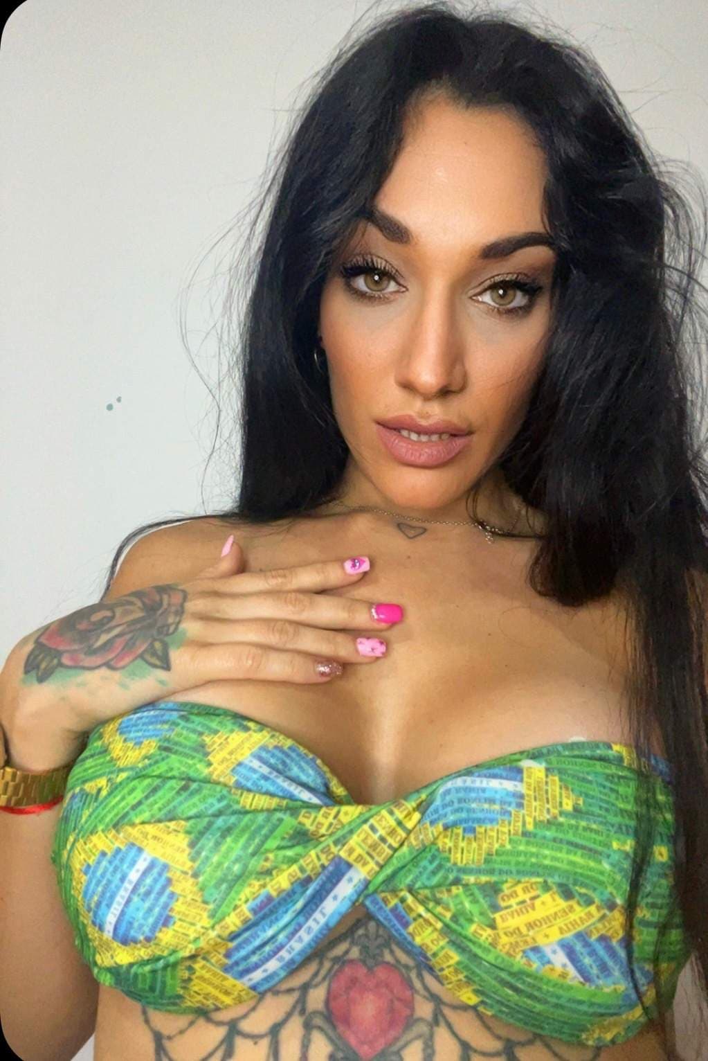 SherezadeUniverse✨