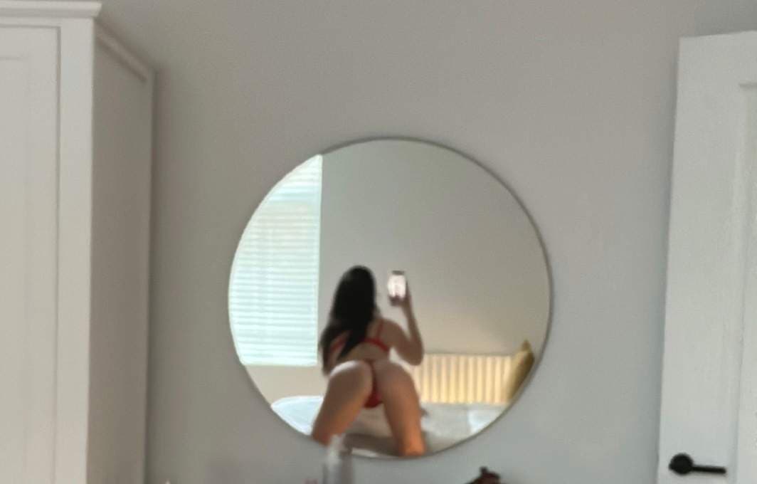 Ur Favourite Girl