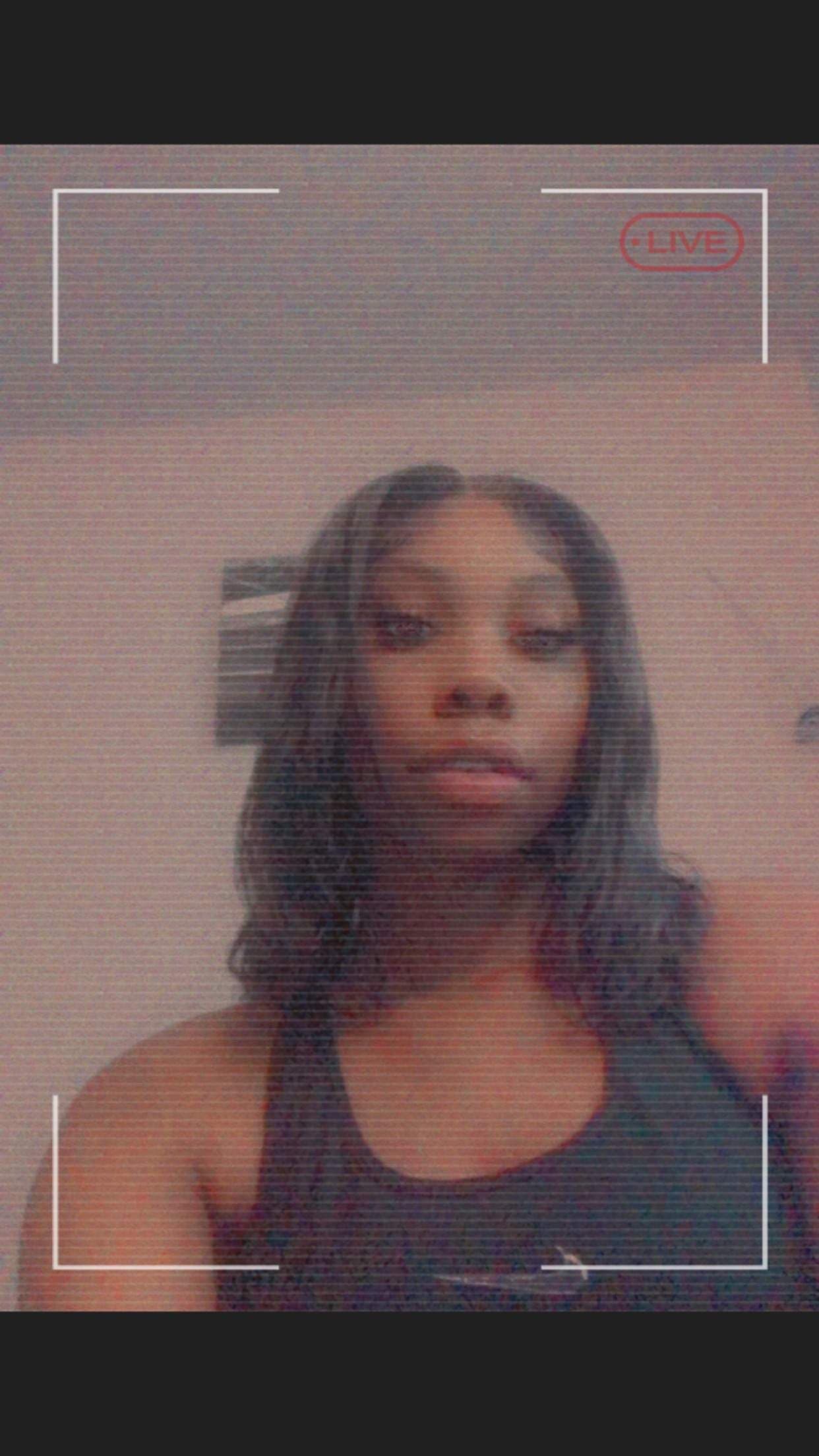 Theyluvv.ador