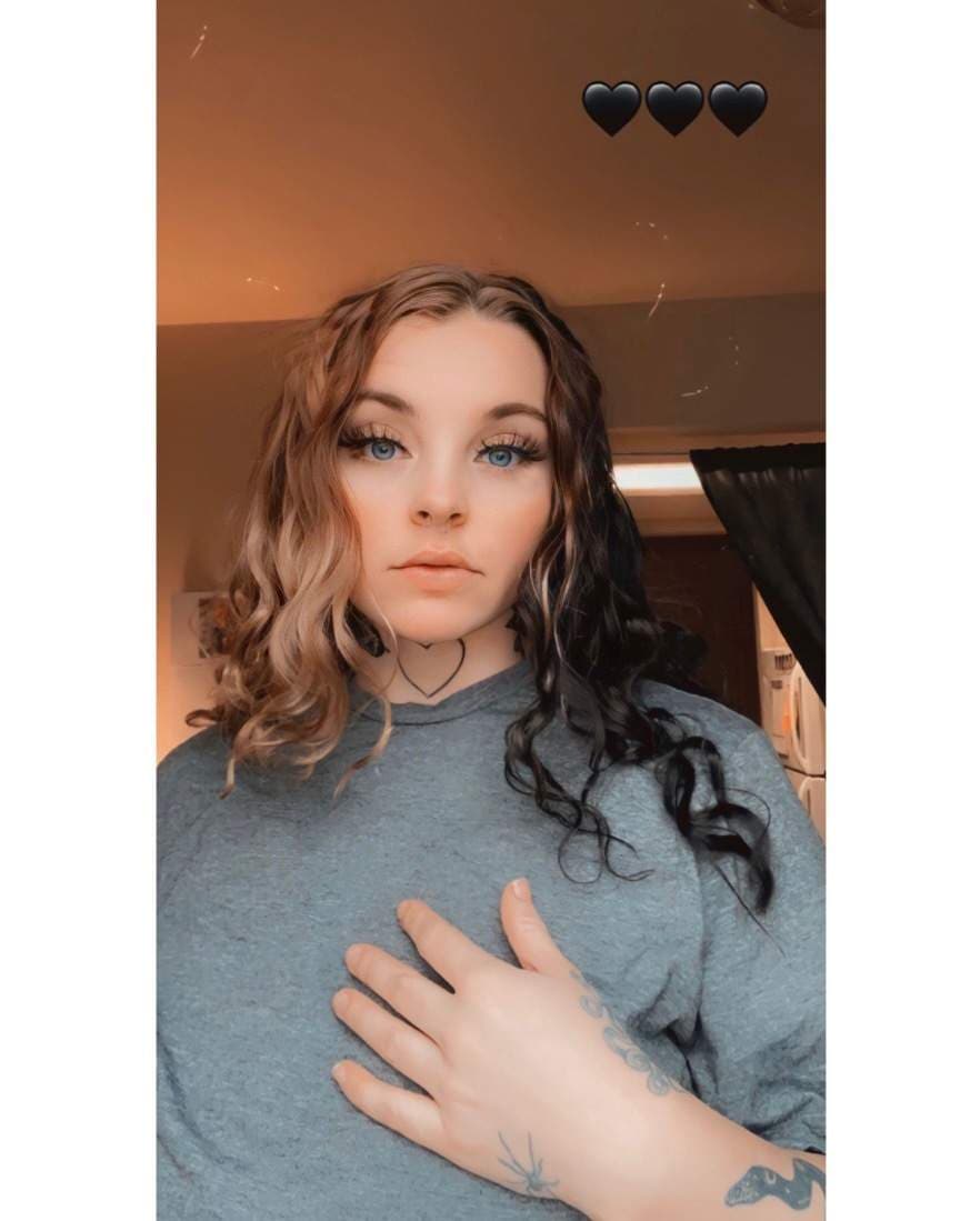 𝘽𝙖𝙗𝙮 𝙂𝙞𝙧𝙡 👅🍒🍑