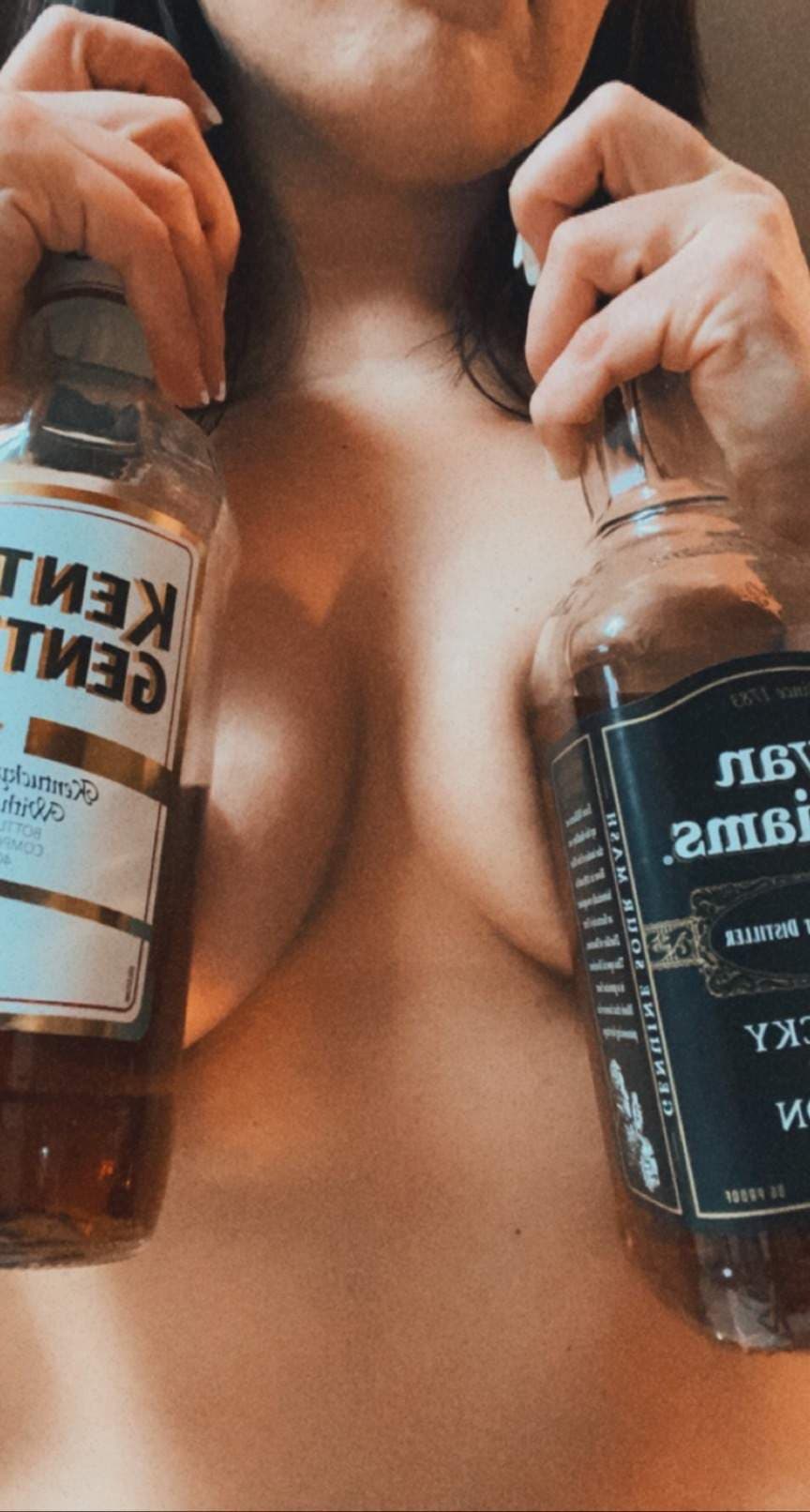 Elle 🥃