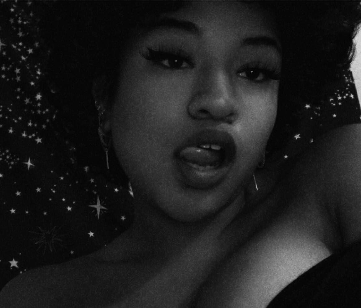 Sail 🖤 (They/Them)